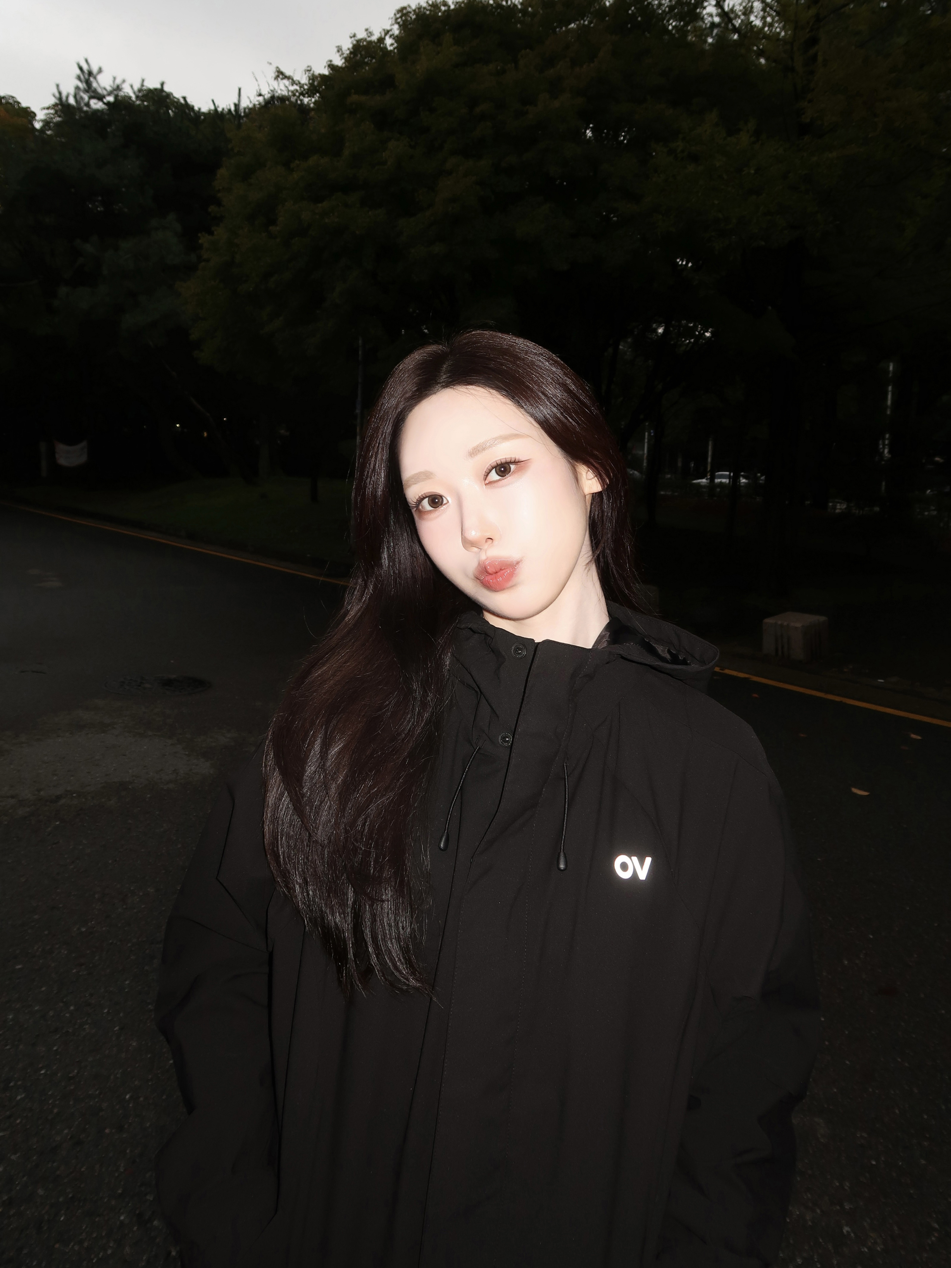Outdoor Voices Technol-Ov™ 2-Layer Mountain Jacket Black 착용 스타일 - 1