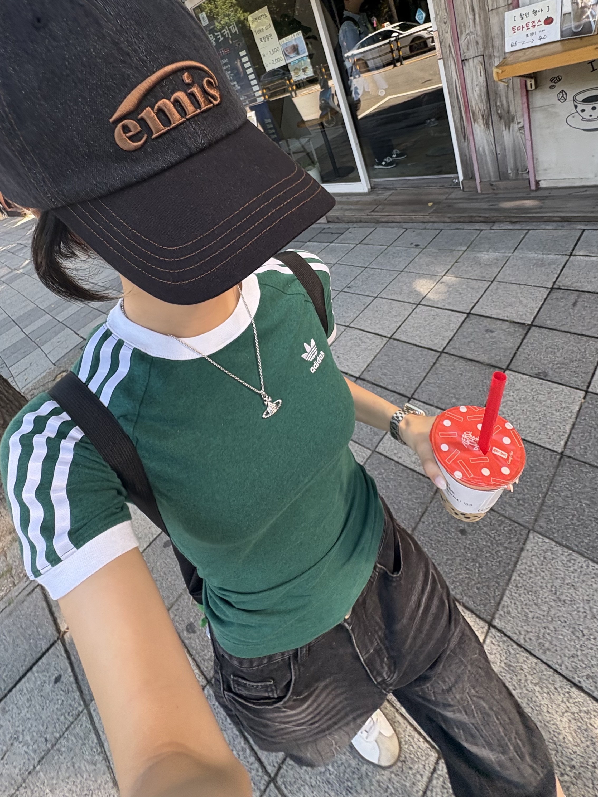 Emis Washed Denim Ball Cap Gray Black, Vivienne Westwood Mini Bas Relief Pendant Gun Metal 착용 스타일