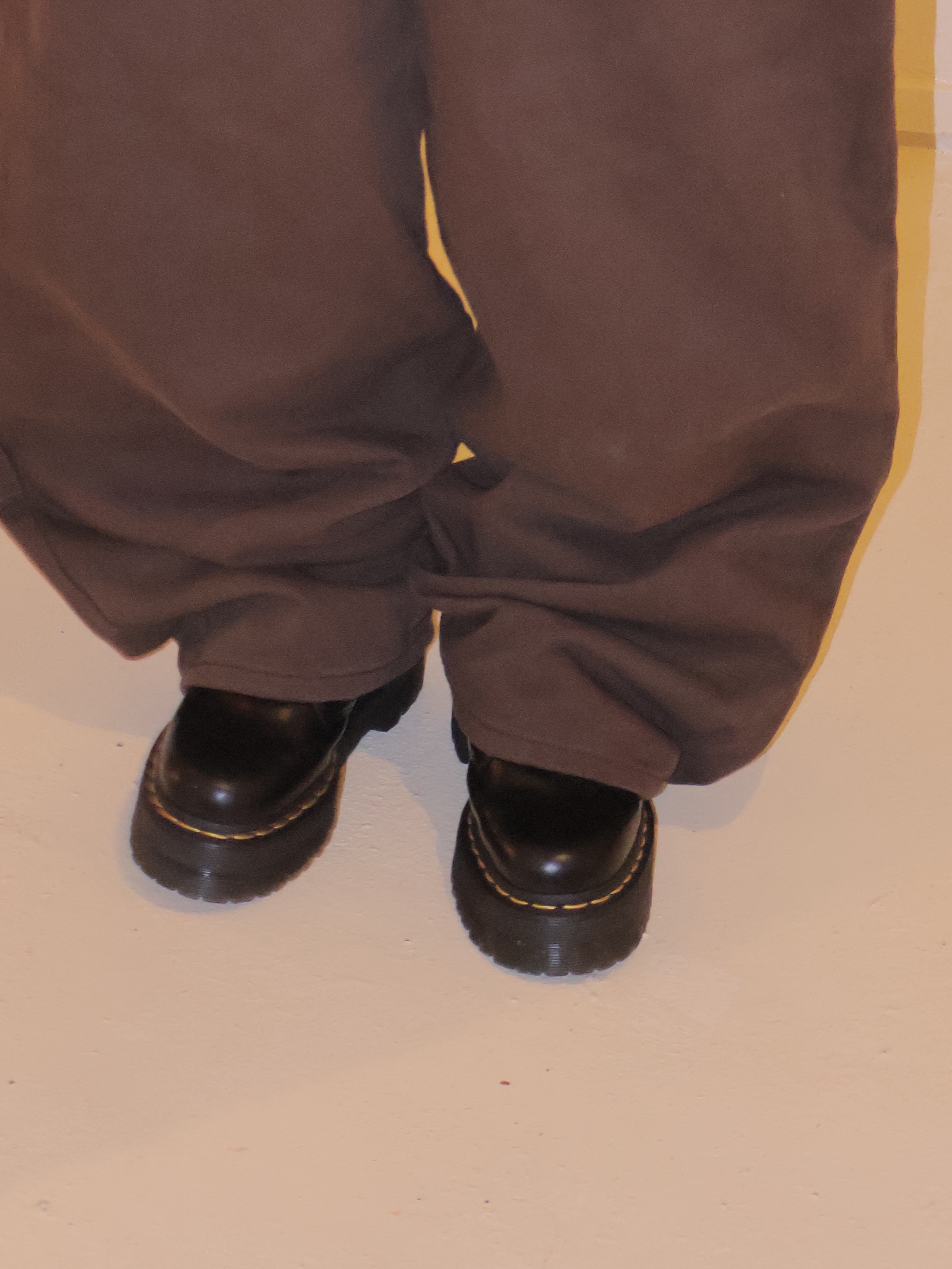 Dr. Martens Women 1461 Quad Black 착용 스타일 - 3
