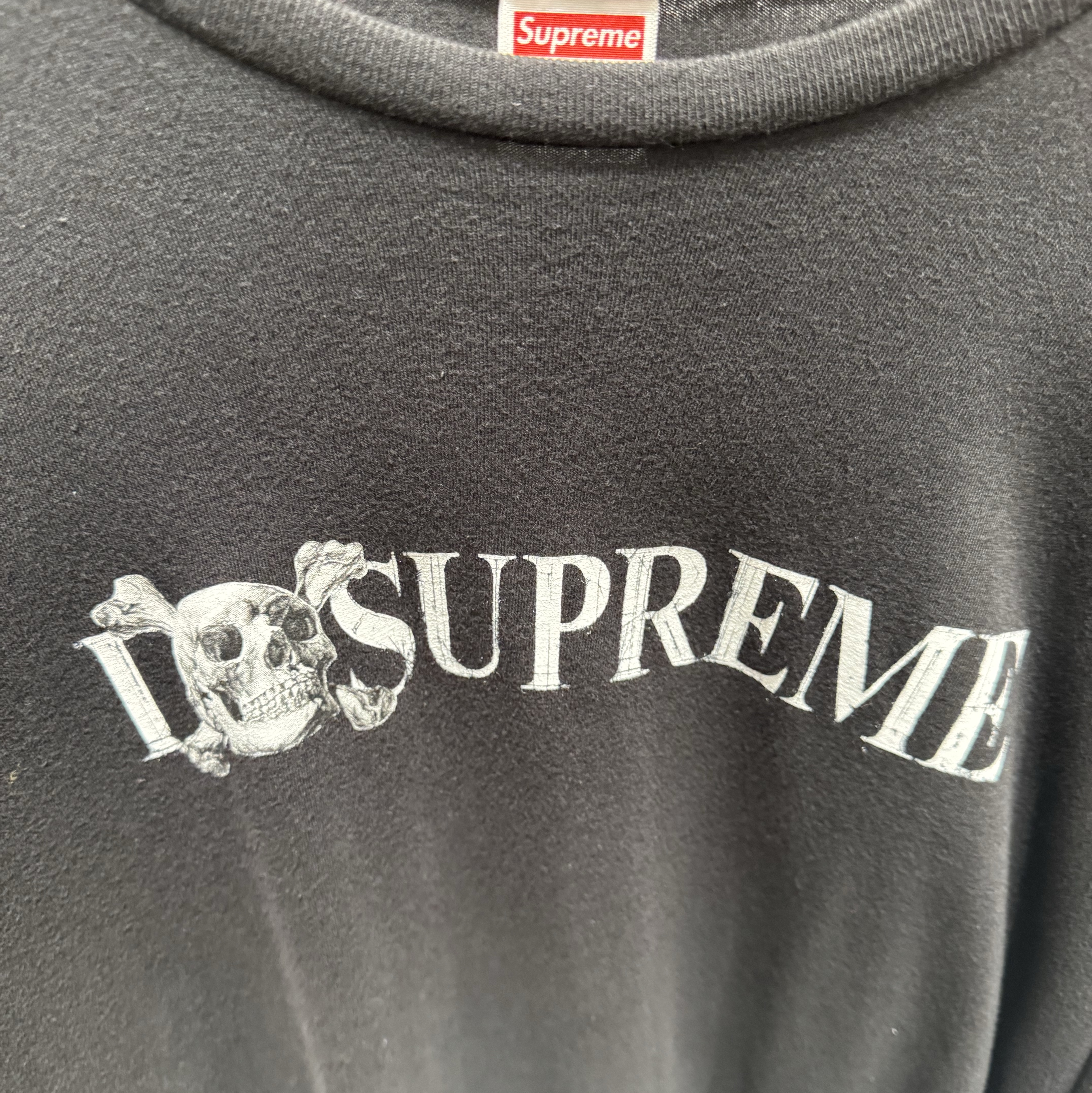 Supreme Skull T-Shirt Black - 25FW 착용 스타일