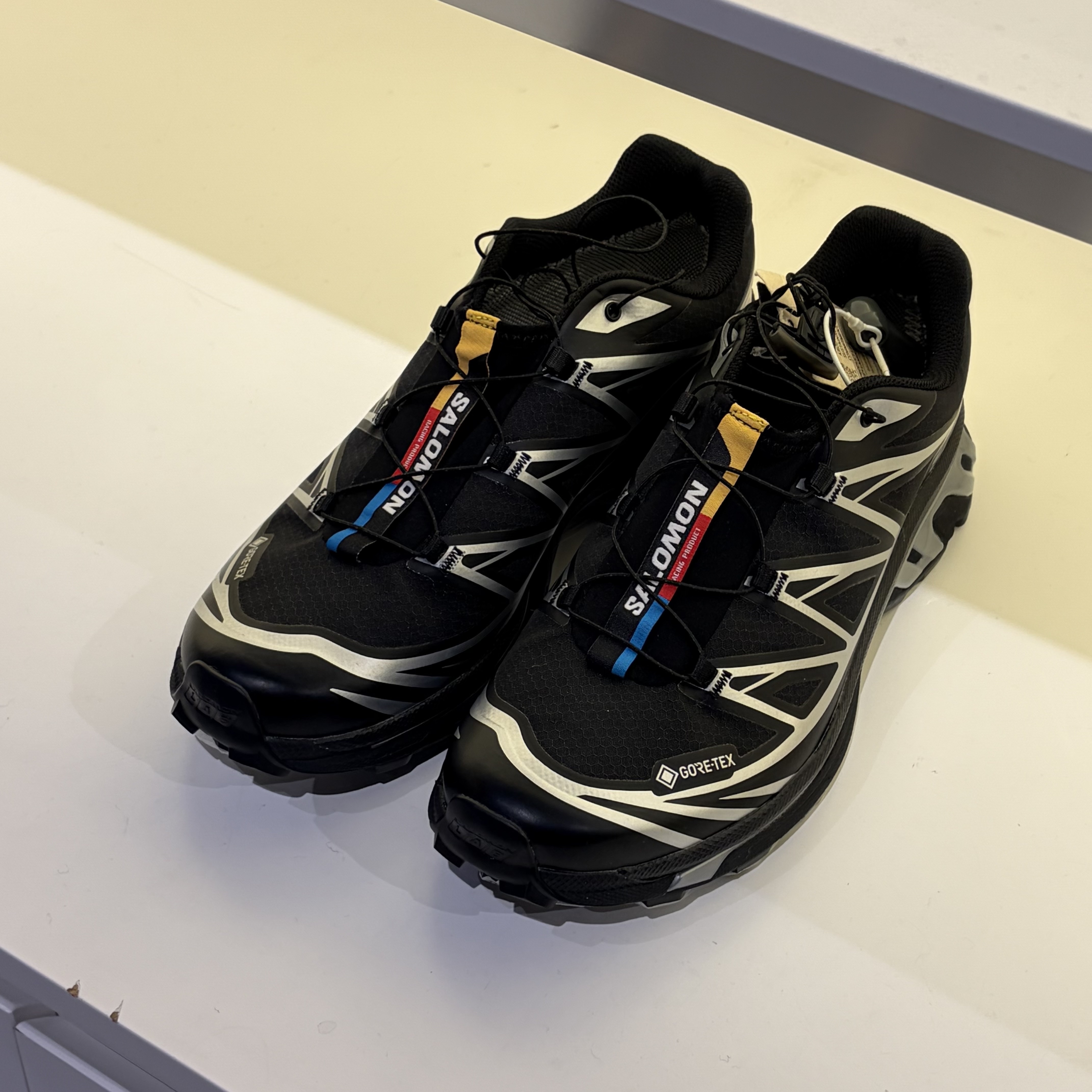Salomon XT-6 GTX Black Silver 착용 스타일
