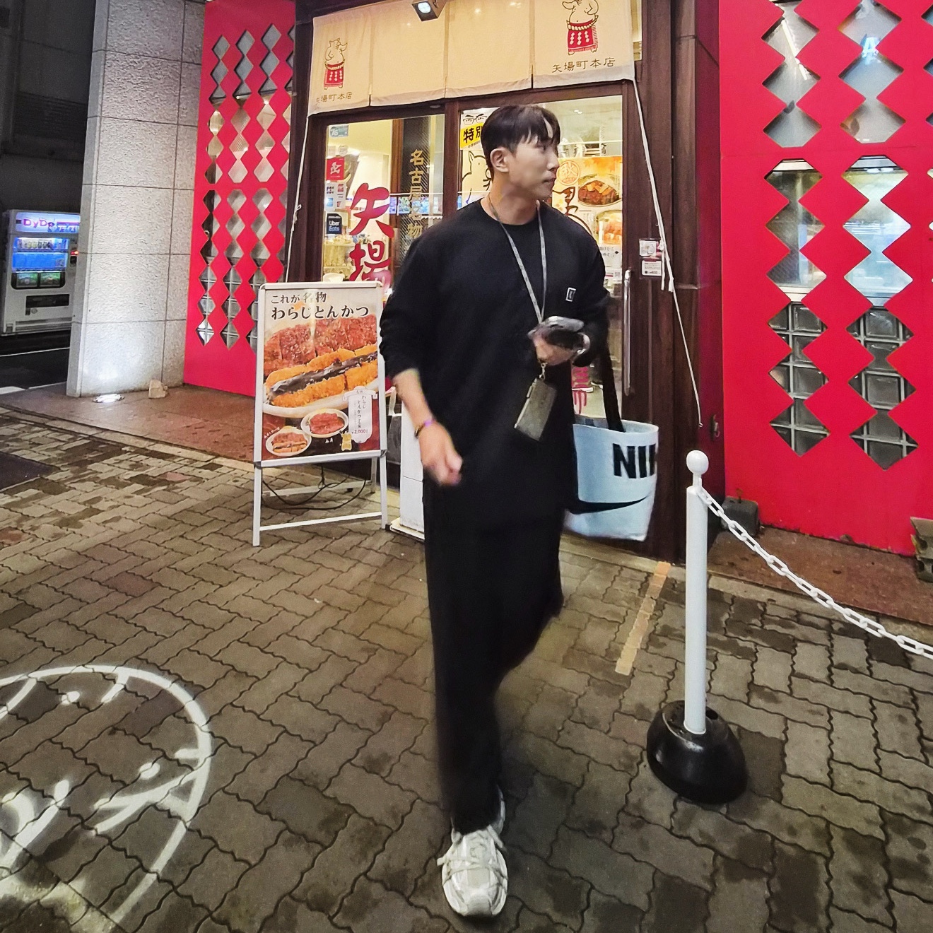 Wooyoungmi Cotton Back Logo Long Sleeve T-shirt Black, Balenciaga 3XL Sneakers Light Beige 착용 스타일 - 2