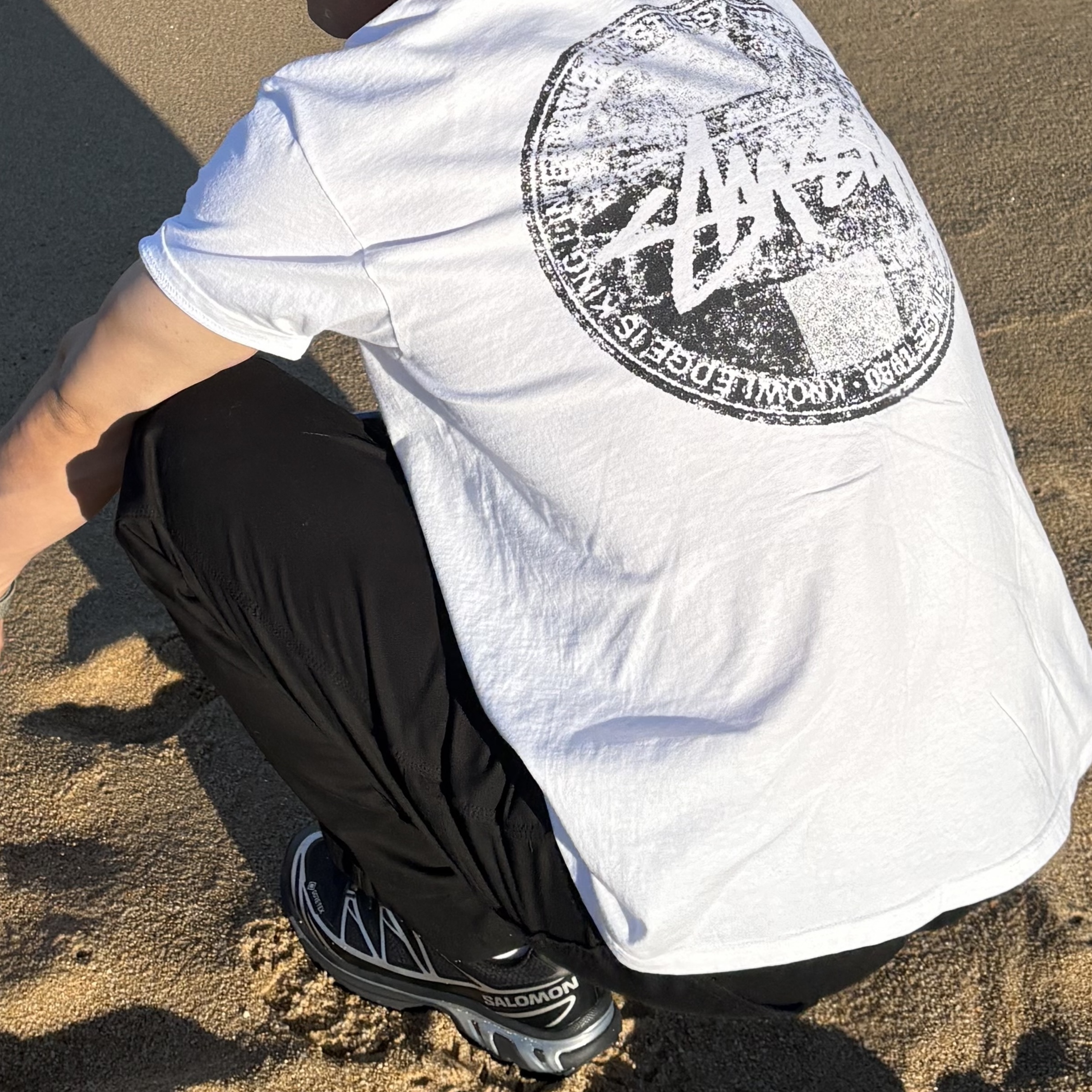 Salomon XT-6 GTX Black Silver, Stussy Dot Stamp T-Shirt White 착용 스타일