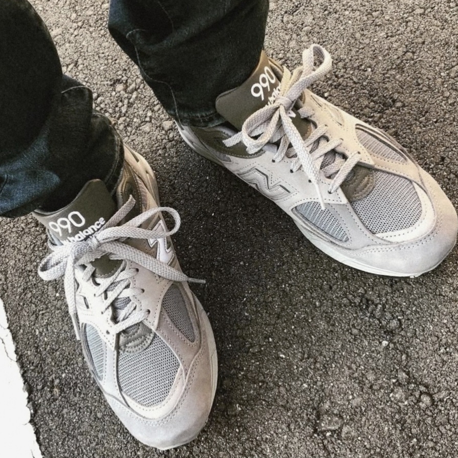 New Balance x WTAPS 990v2 Made in USA Grey 착용 스타일