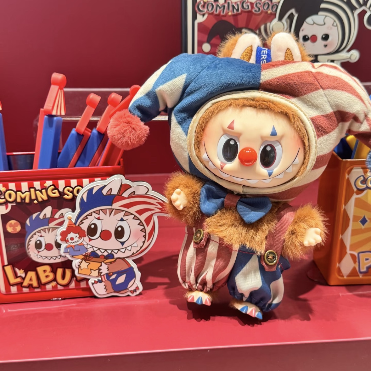 Pop Mart Why So Serious Series Vinyl Plush Pendant Juggling Clown (Opened Case), Pop Mart Why So Serious Series Magnetic Sealing Clip Storage Box Set Sealed Case (1 Blind Box) 착용 스타일