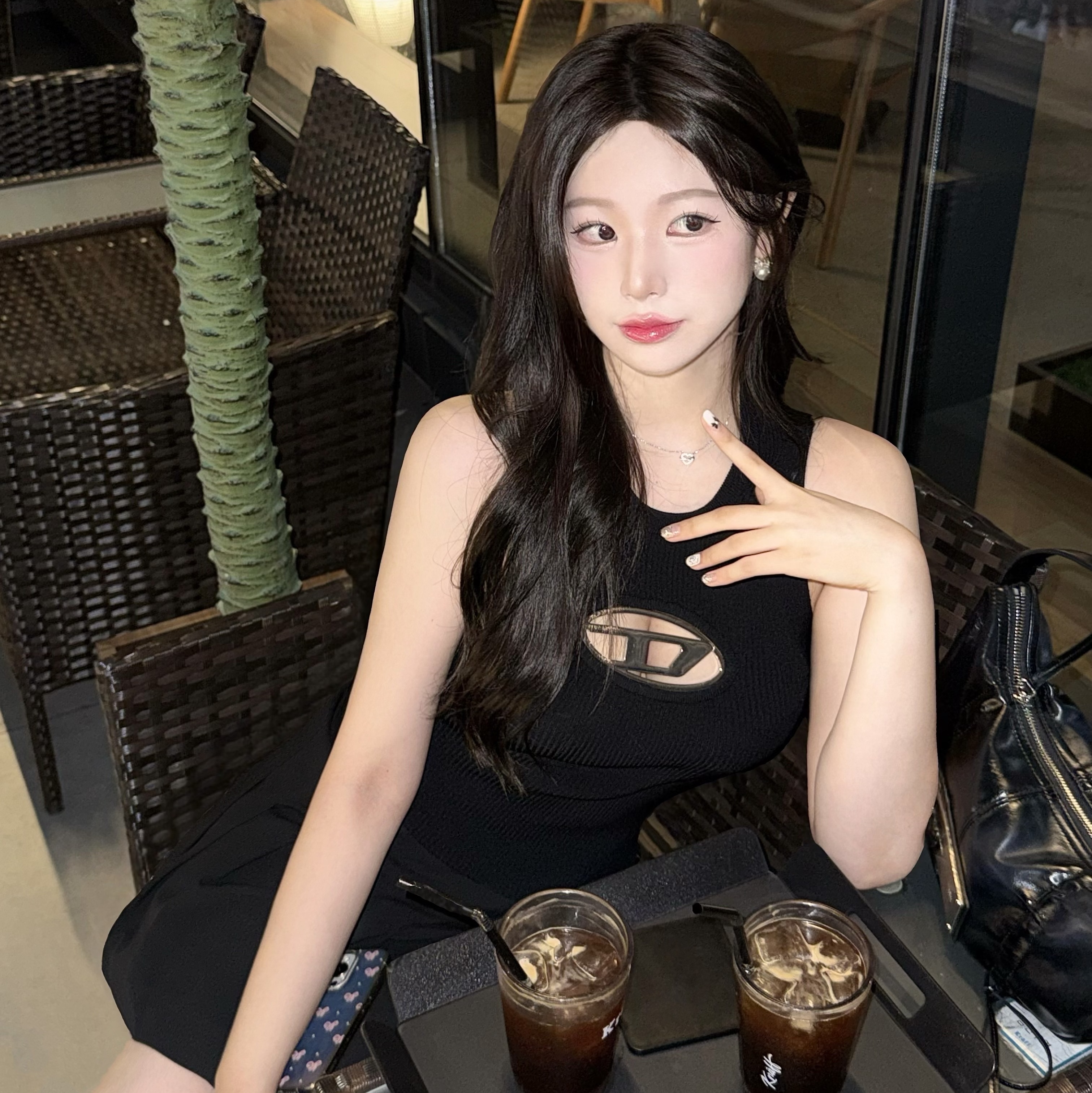 (W) Diesel M-Onerva-Top Cut-Out Knit Top with Logo Plaque Silver Black 착용 스타일 - 1