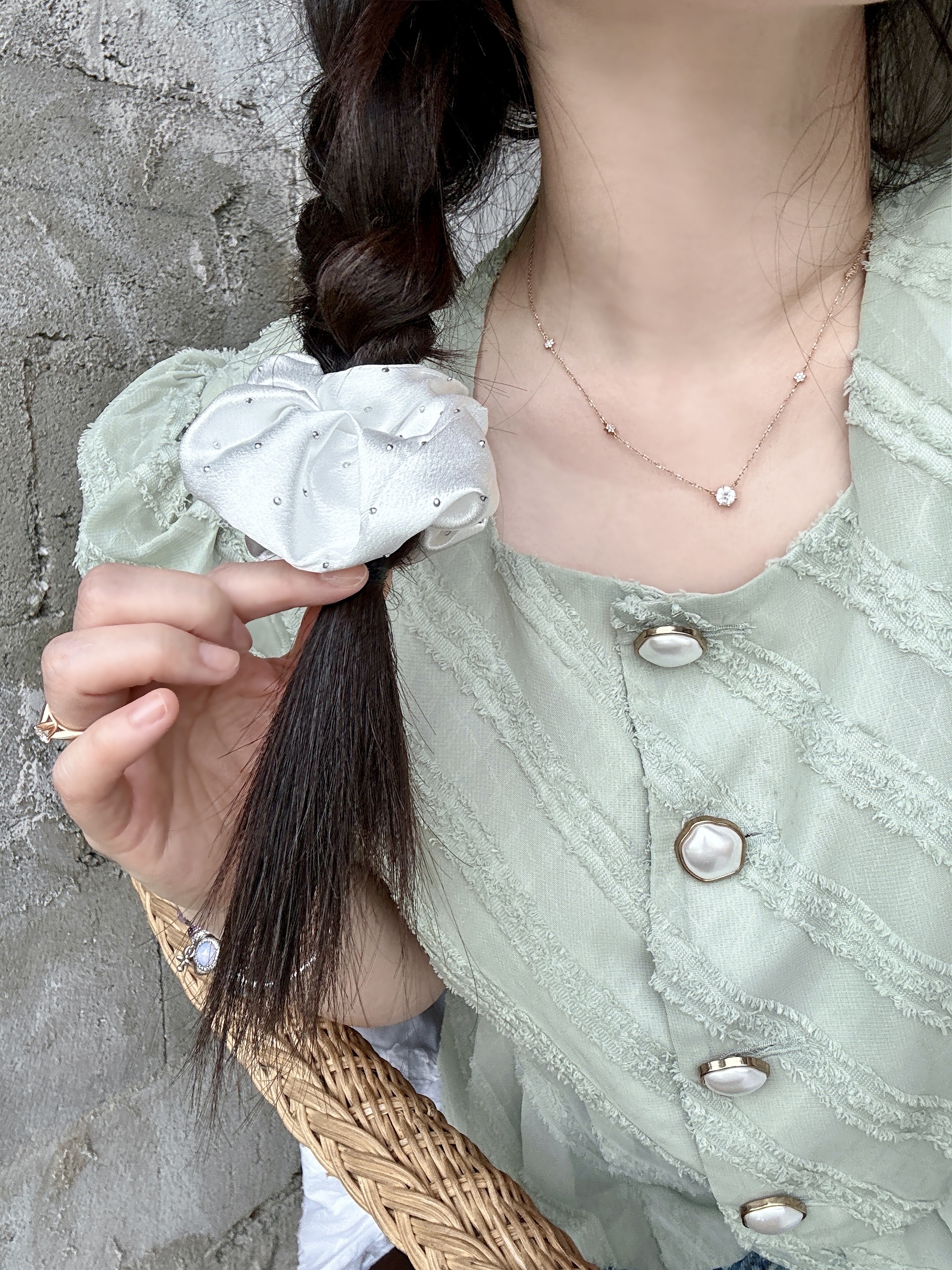 Emis Tone On Tone Wappen Ball Cap Light Purple, Monamhee Creami Keyring Cream - KREAM Exclusive 착용 스타일 - 2