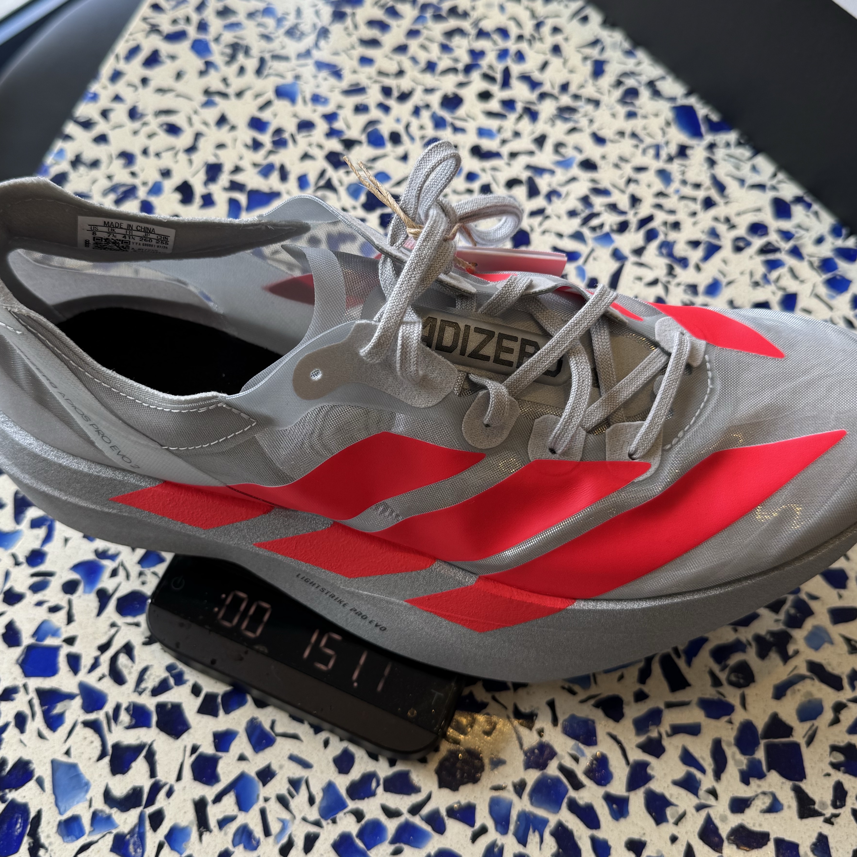 Adidas Adizero Adios Pro EVO 2 Silver Metallic Lucid Red 착용 스타일 - 5