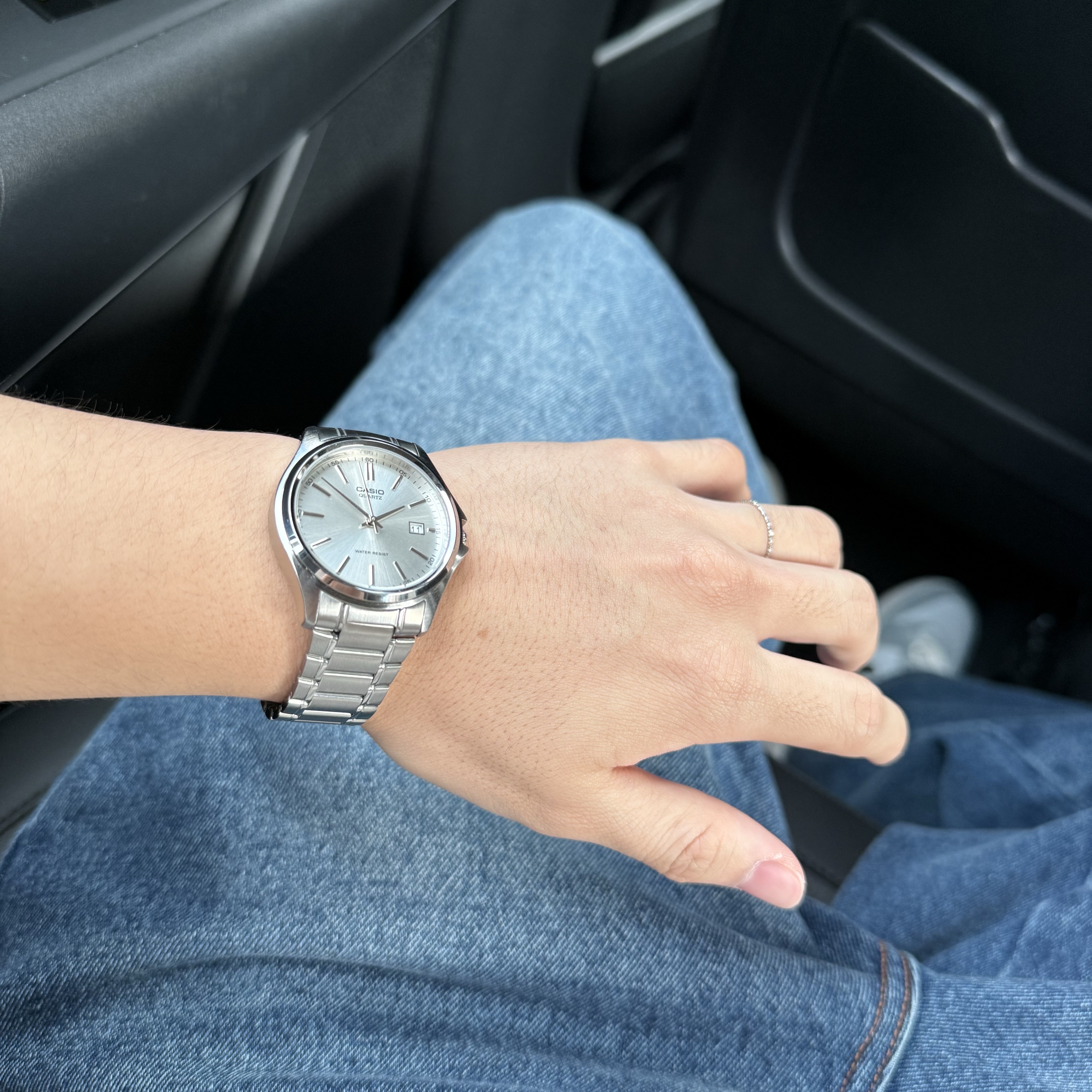 Casio MTP-1183A-7A 착용 스타일