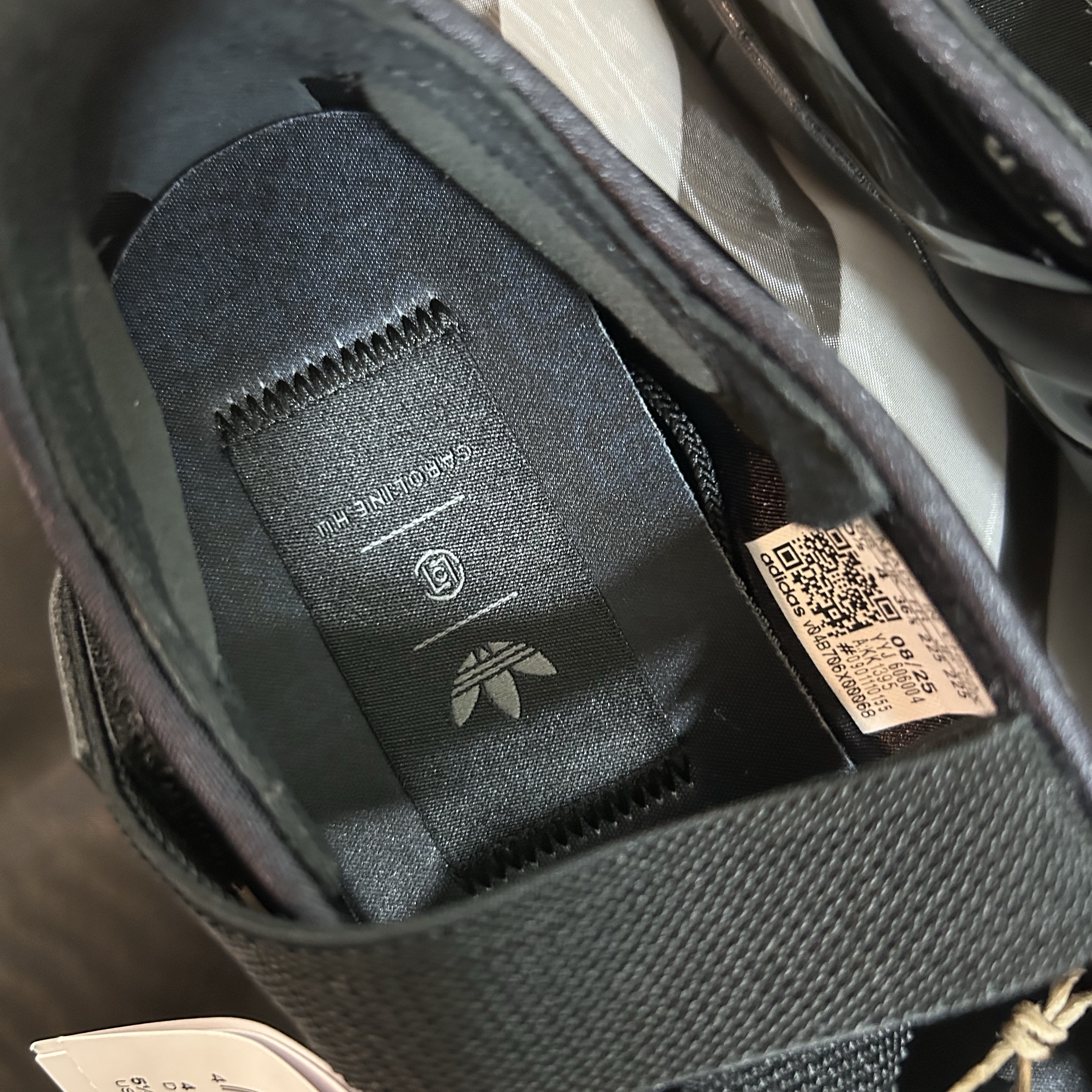 (W) Adidas x Caroline Hu Clot Taekwondo Core Black Carbon 착용 스타일