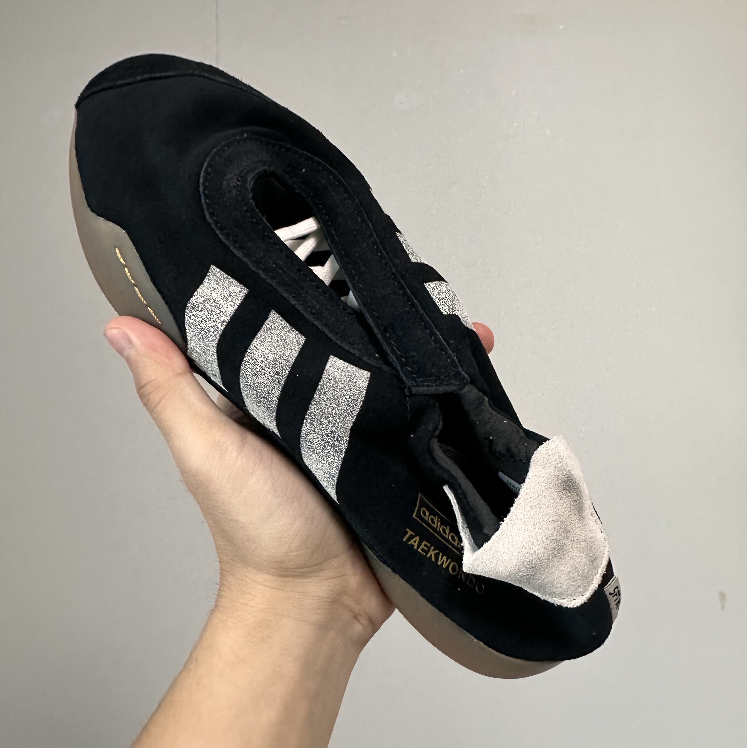 (W) Adidas x Song for the Mute Taekwondo Mei Core Black Cloud White 착용 스타일