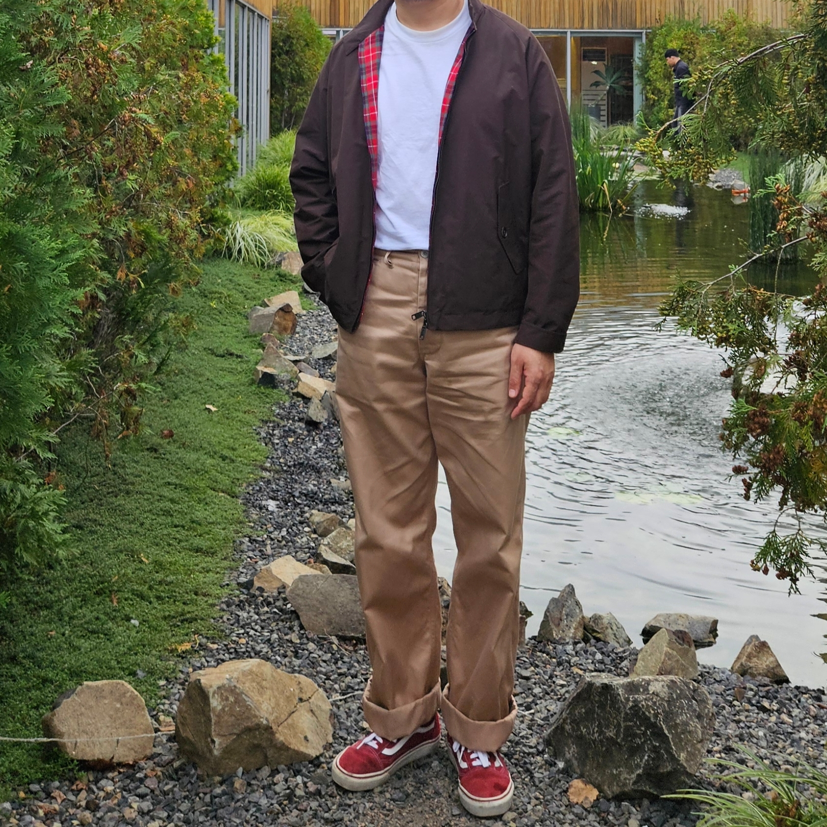 Vans Old Skool Wave Washed Red, Buzz Rickson's Early Military Chinos 1945 Model One Wash Beige 착용 스타일 - 3