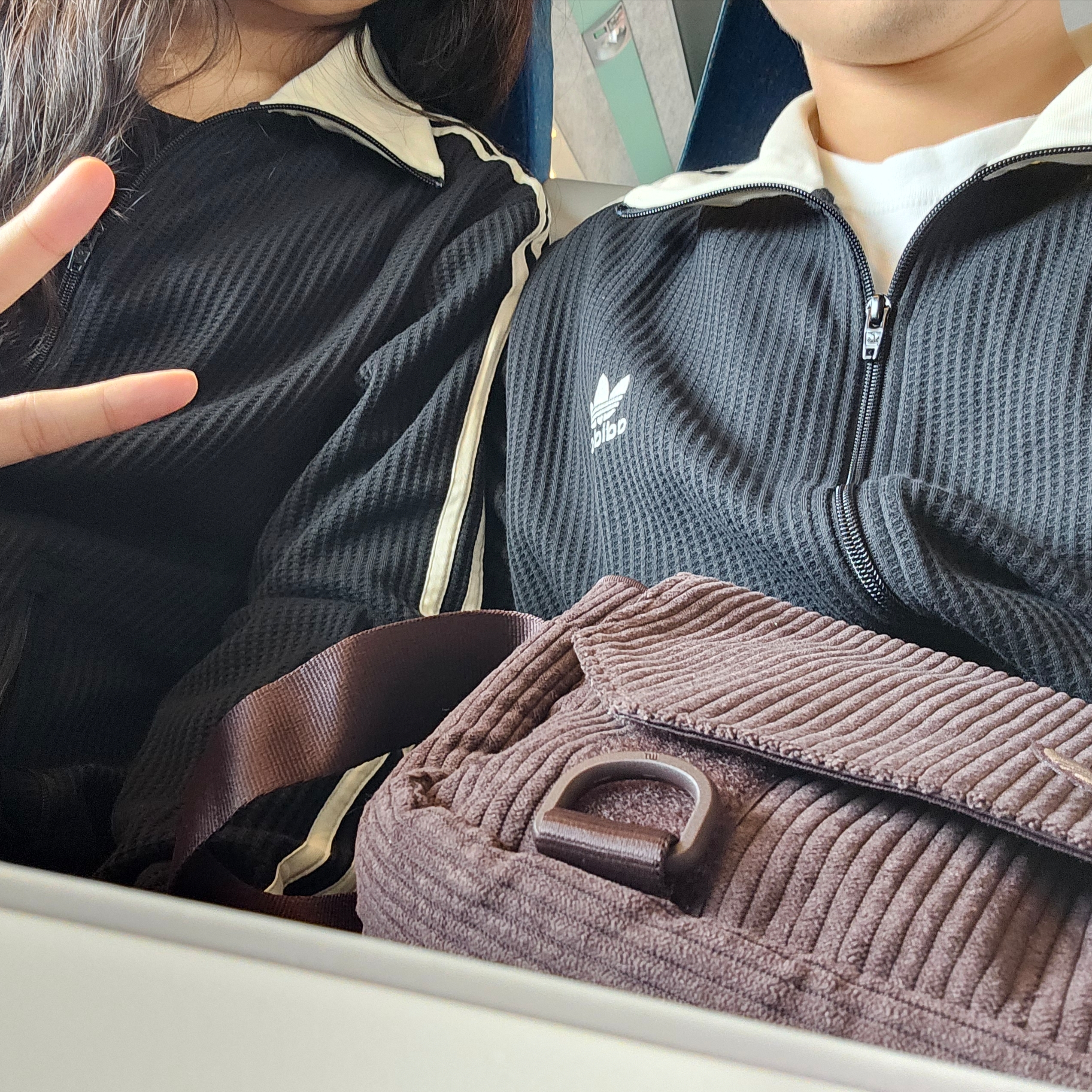 Adidas NEXT+ Corduroy Messenger Bag Shadow Brown, Adidas Waffle Beckenbauer Track Top Black - KR Sizing 착용 스타일 - 4