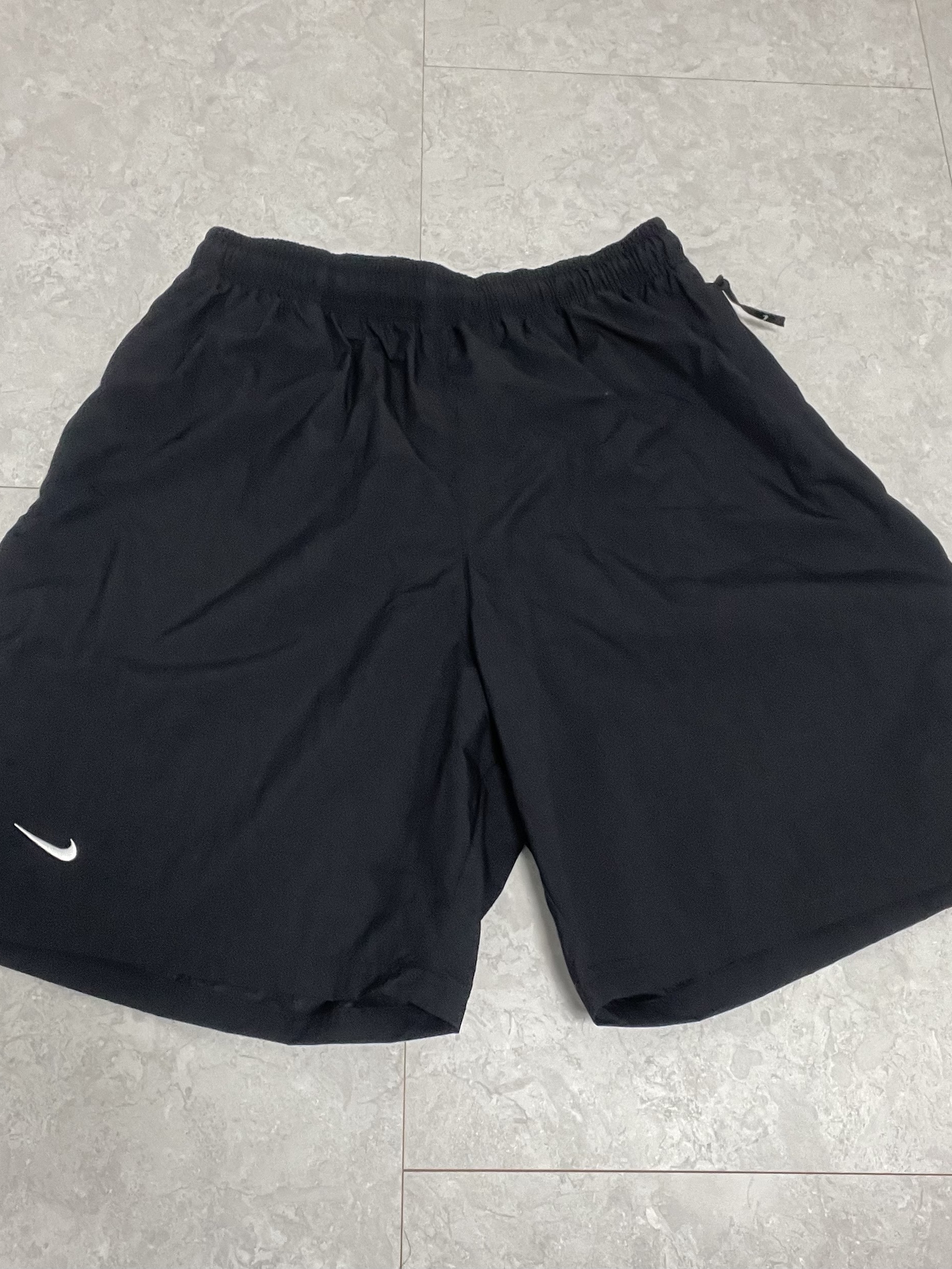 Nike Solo Swoosh Woven Shorts Black - Asia 착용 스타일