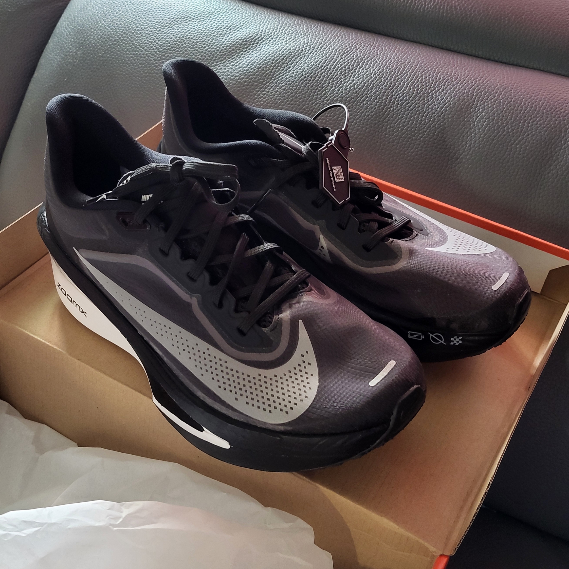 Nike Zoom Fly 6 Black Light Smoke Grey 착용 스타일