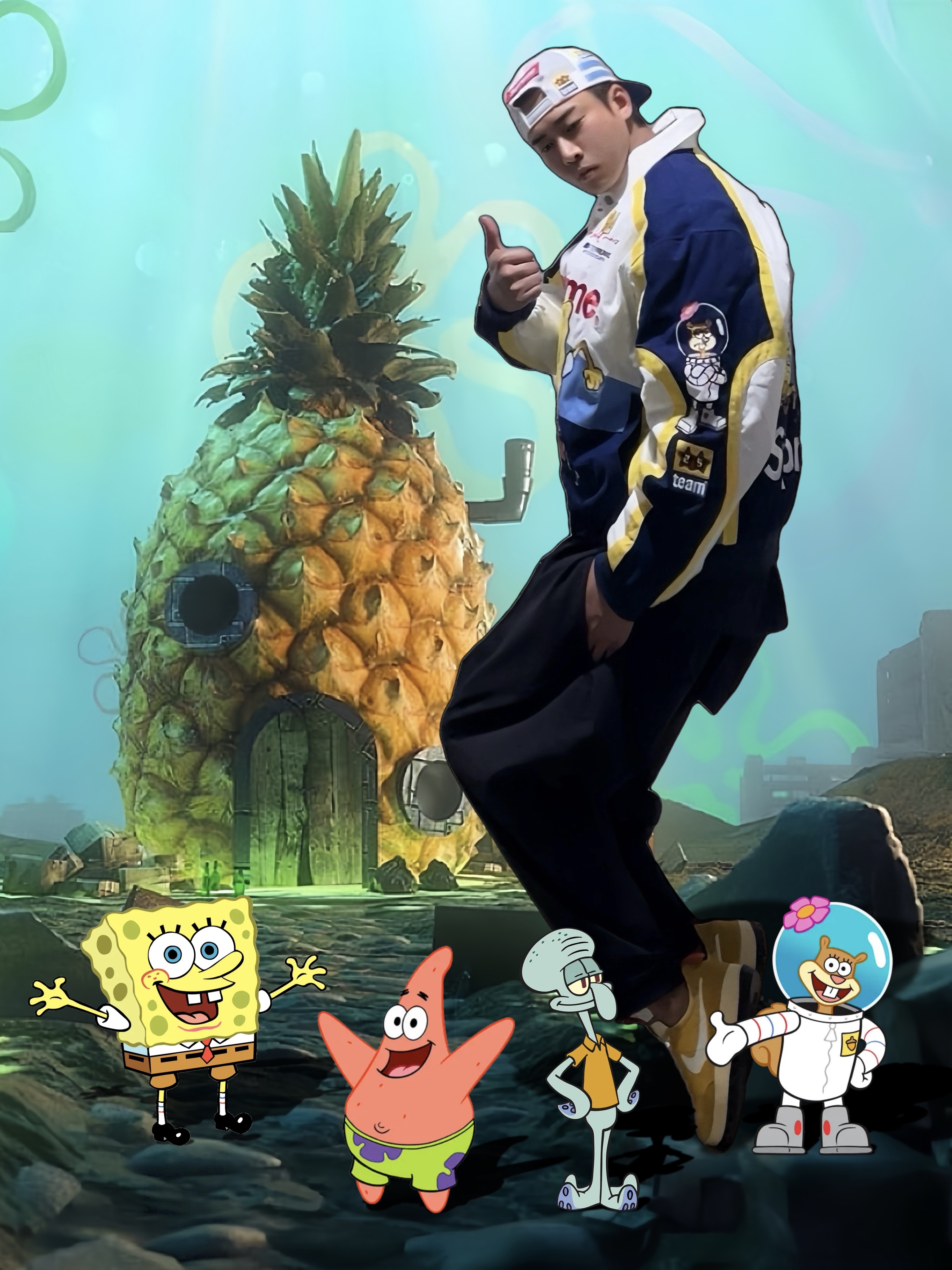 Supreme x SpongeBob SquarePants Jeff Hamilton Mesh Back 6-Panel Navy - 25SS, Supreme x SpongeBob SquarePants Jeff Hamilton Racing Jacket White - 25SS 착용 스타일 - 1