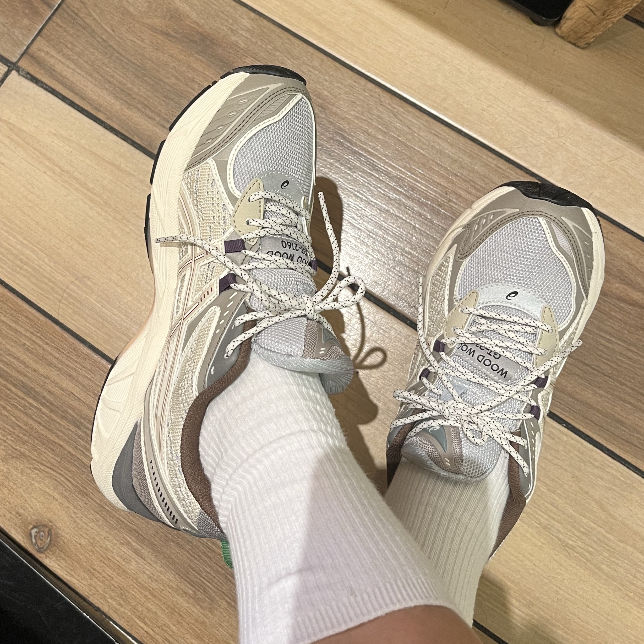 Asics x Wood Wood GT-2160 Cream Oatmeal 착용 스타일 - 1