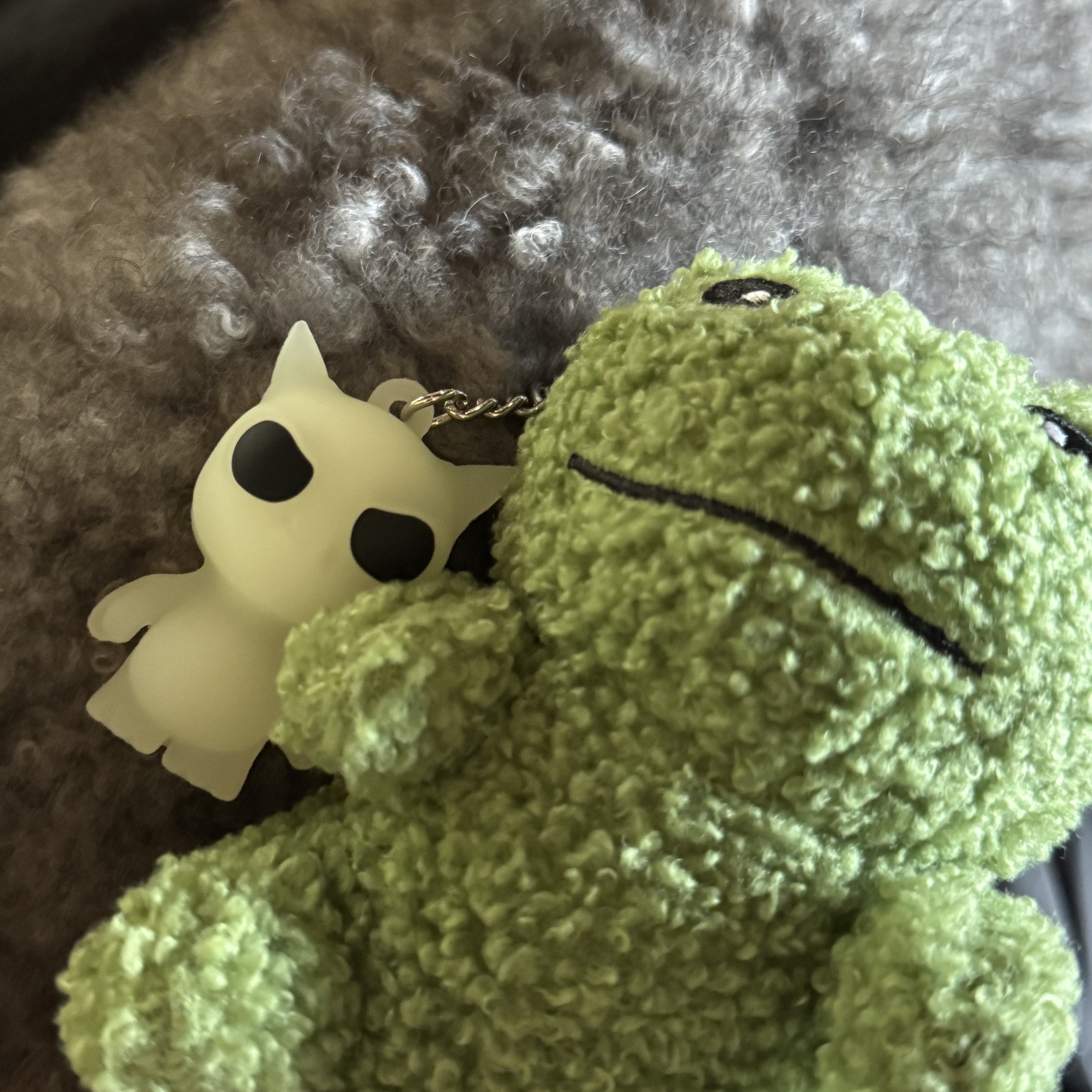 Gragg Curo Keyring - Luminescence Green 착용 스타일 - 2