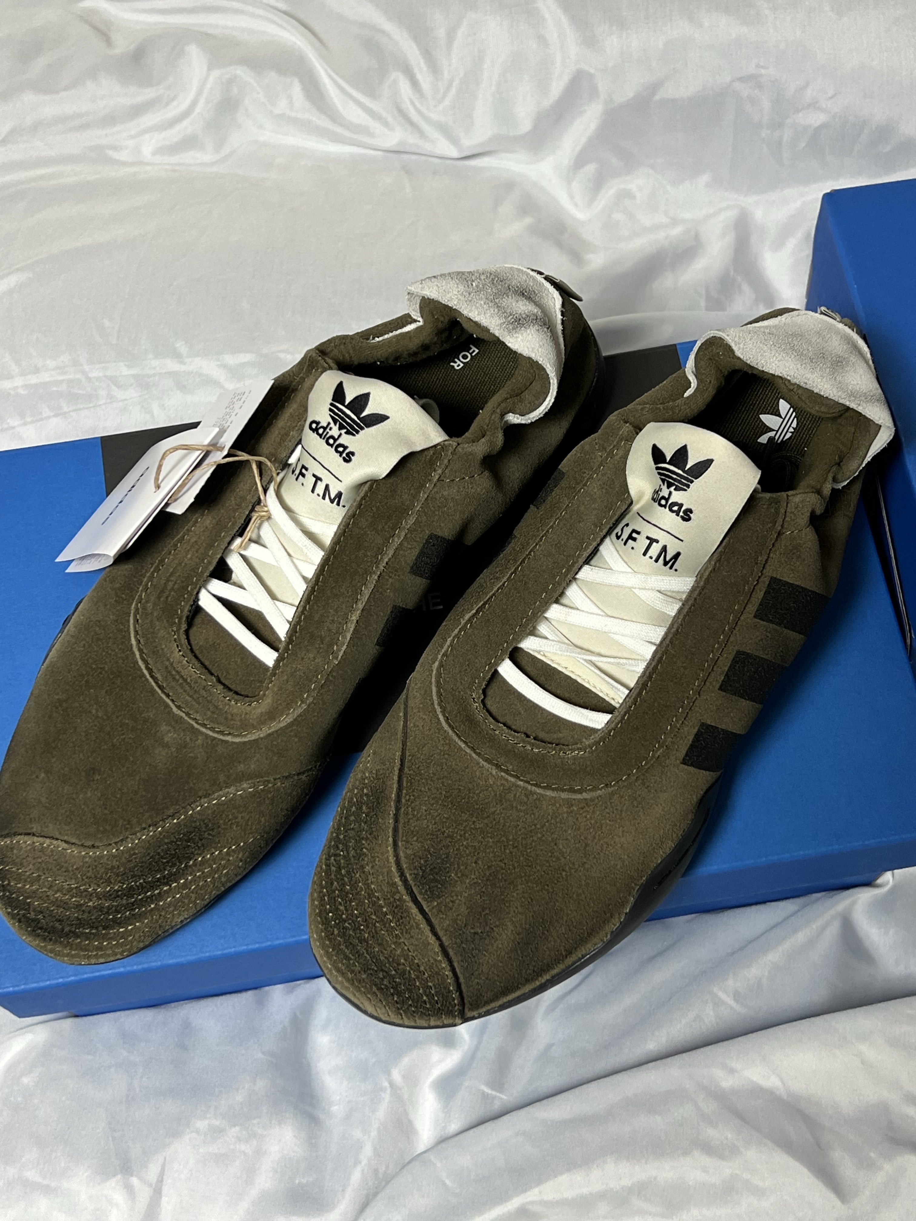 (W) Adidas x Song for the Mute Taekwondo Mei Olive Core Black, (W) Adidas x Song for the Mute Taekwondo Mei Core Black Cloud White 착용 스타일 - 2