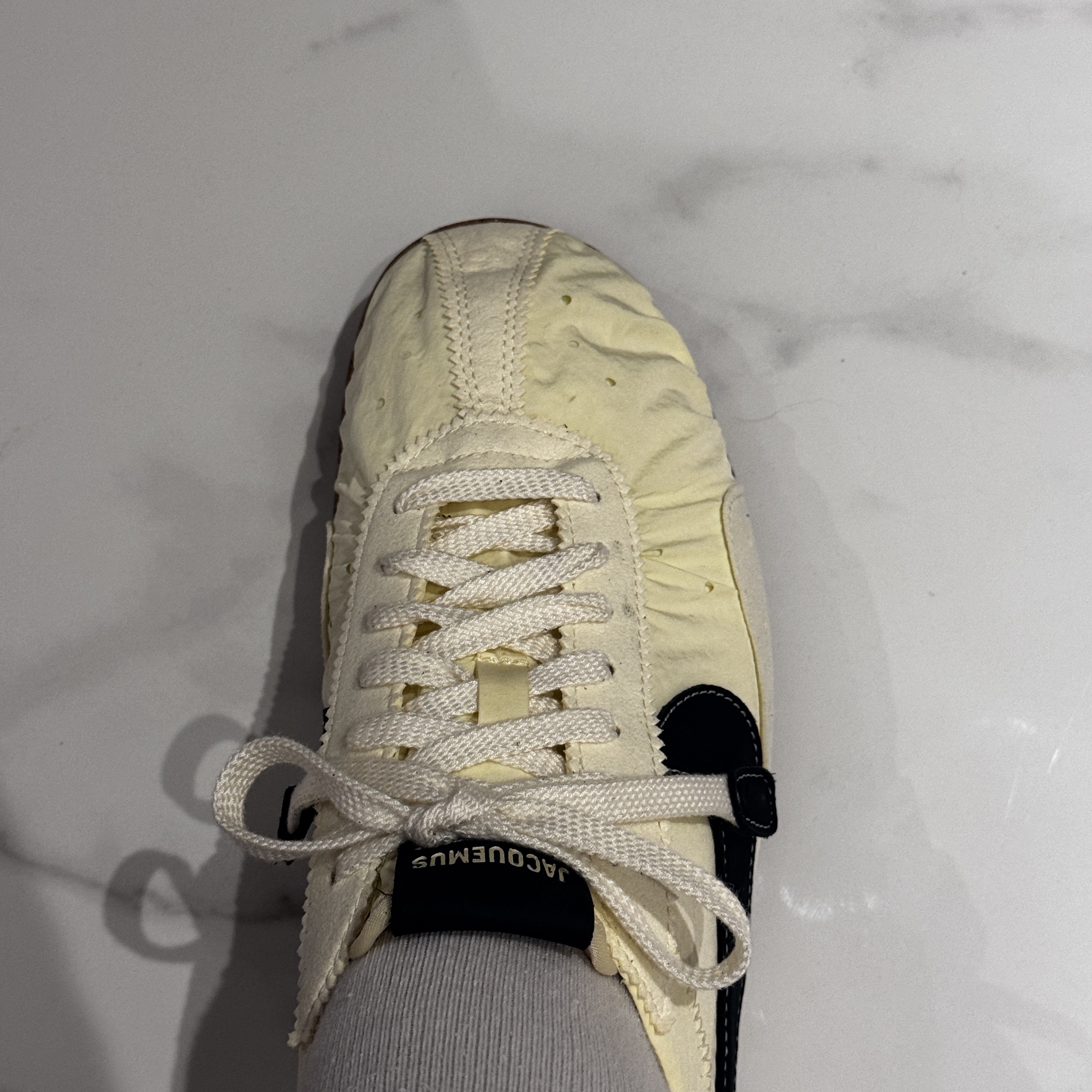 Nike x Jacquemus Moon Shoe SP Alabaster Off Noir 착용 스타일 - 2
