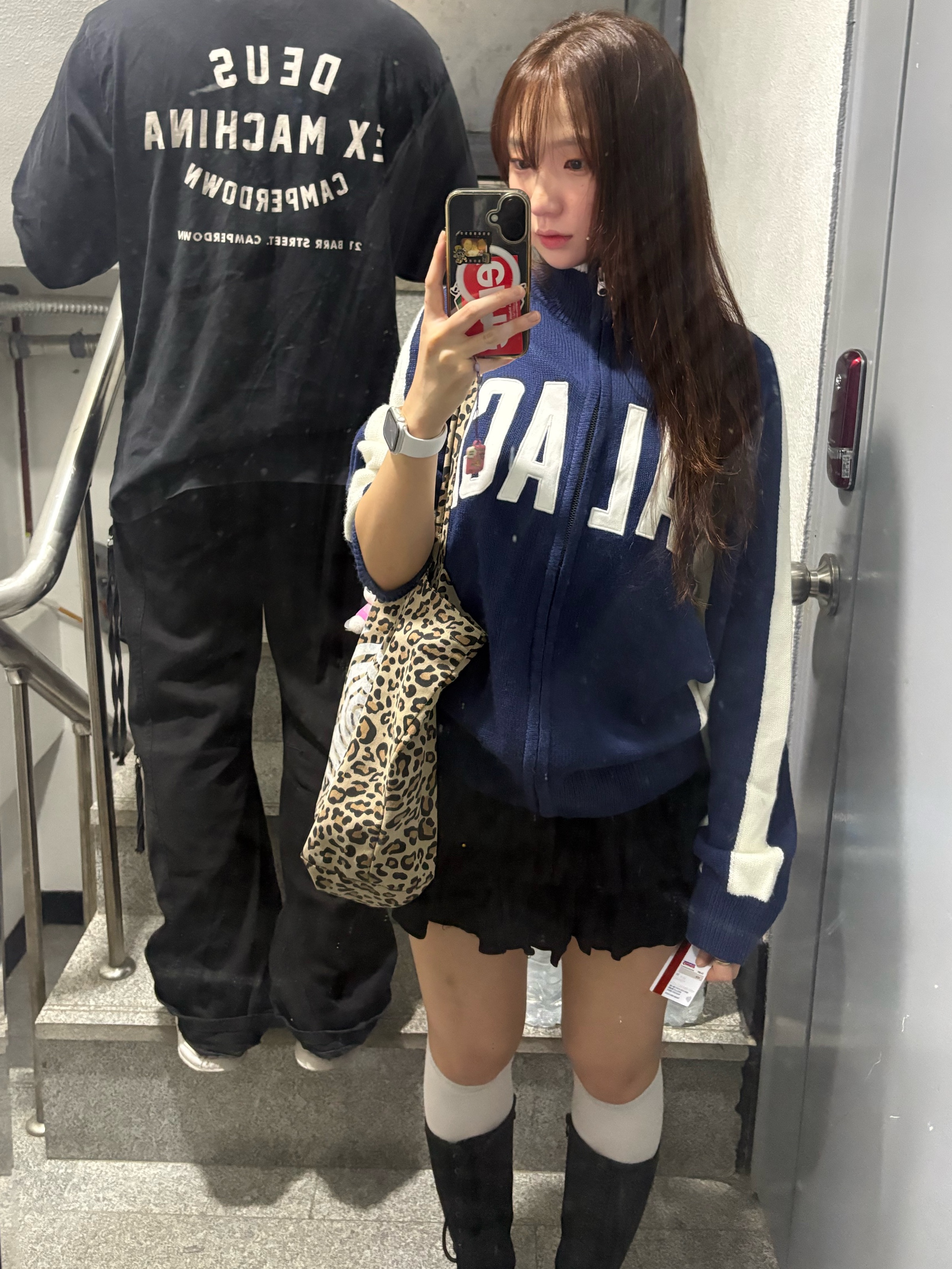Palace Arch Funnel Knit Navy - 25FW 착용 스타일 - 1