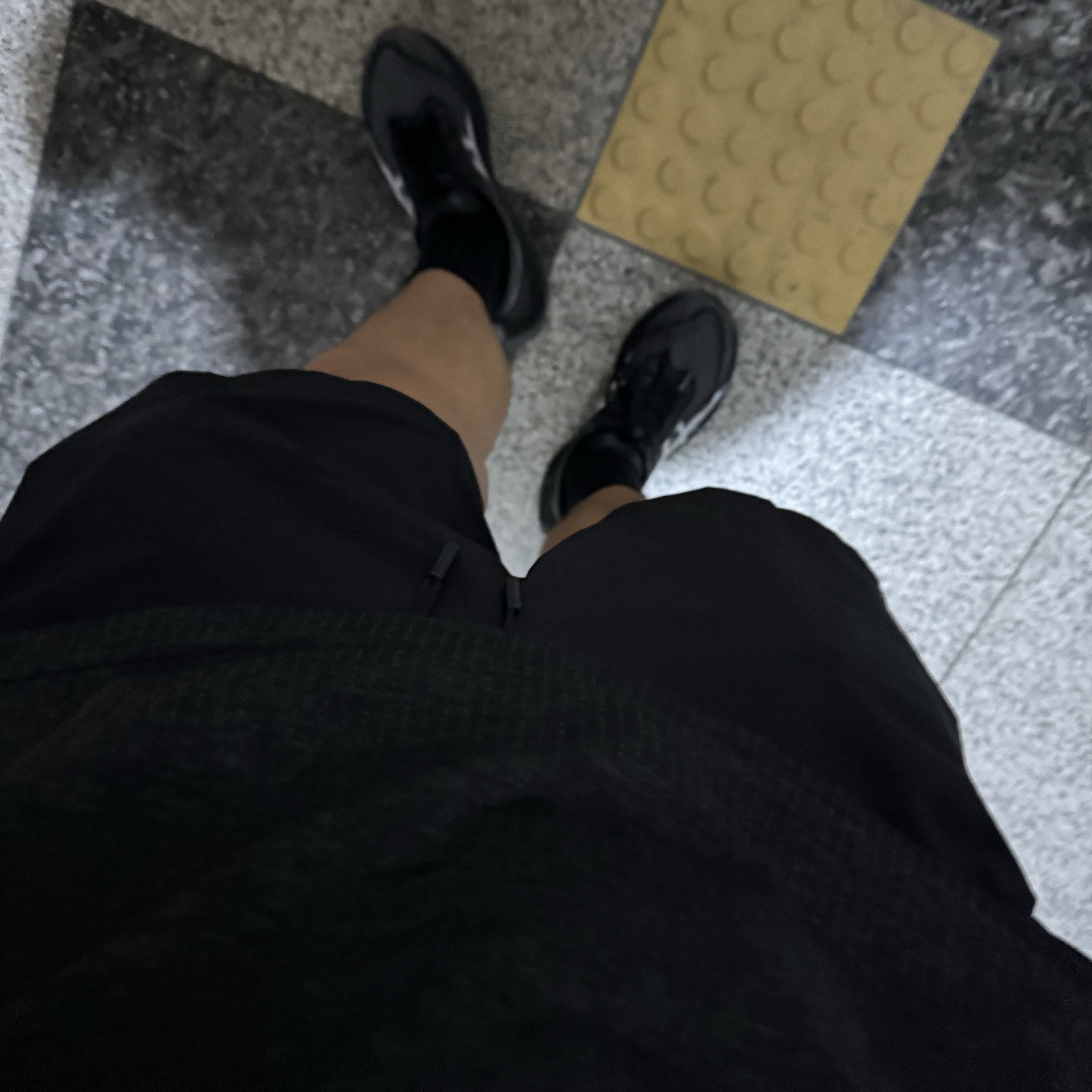 Asics Superblast 2 Black White 착용 스타일