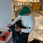 KREAM 프로필 이미지