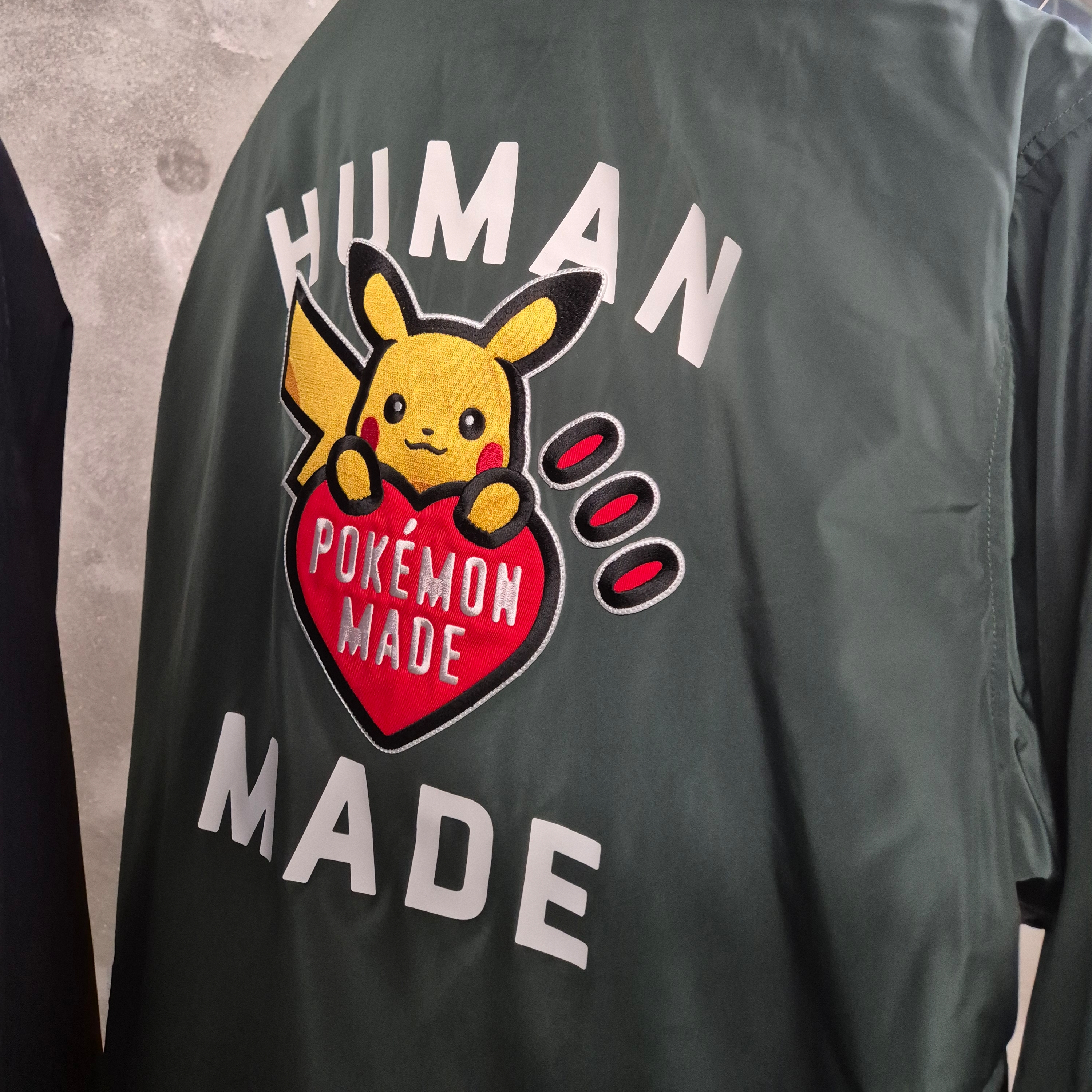 Human Made x Pokemon Made Coach Jacket Green, Prada Blushing Care Lip Balm U001 Astral Pink 착용 스타일 - 4
