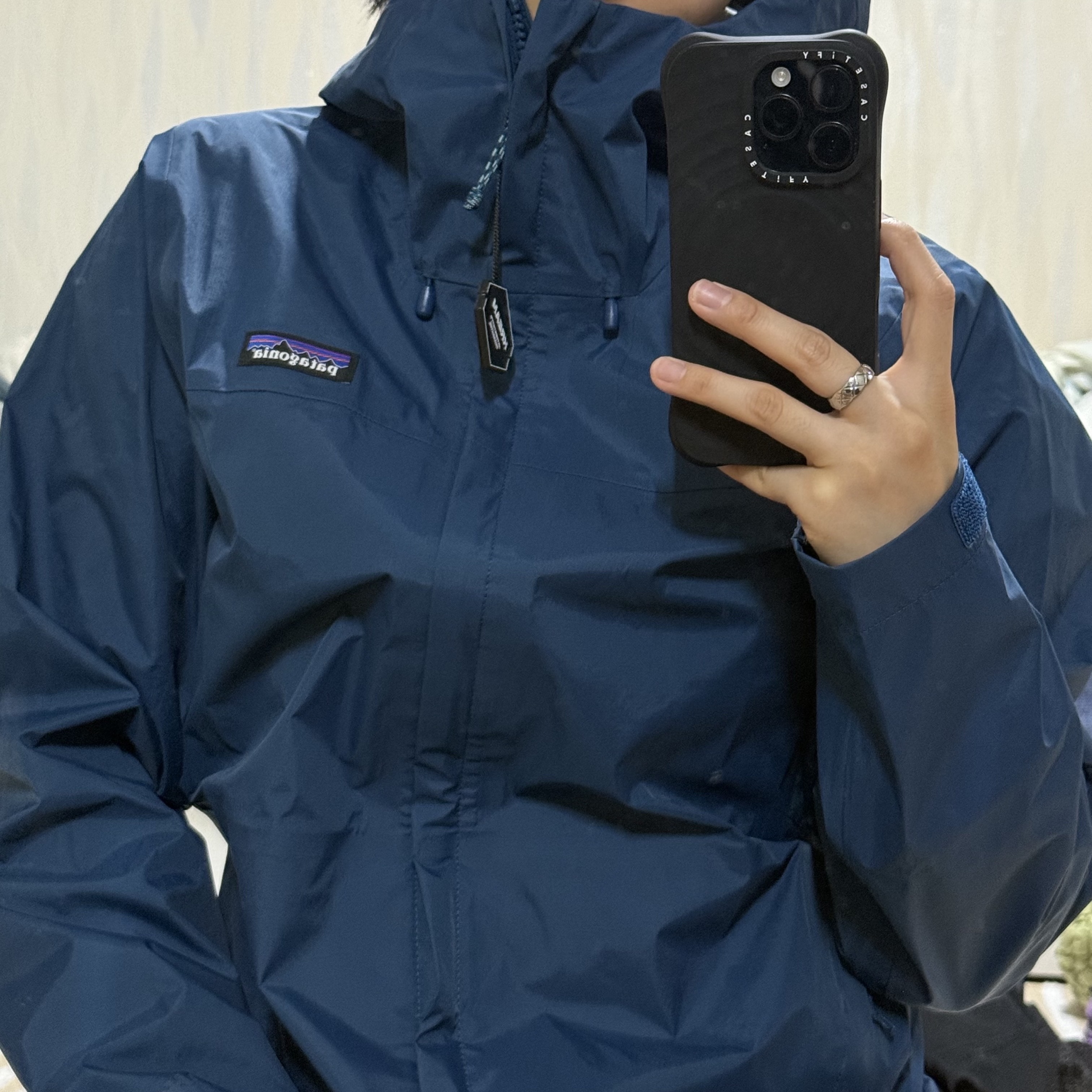 (W) Patagonia Torrentshell 3L Rain Jacket Lagome Blue 착용 스타일 - 1