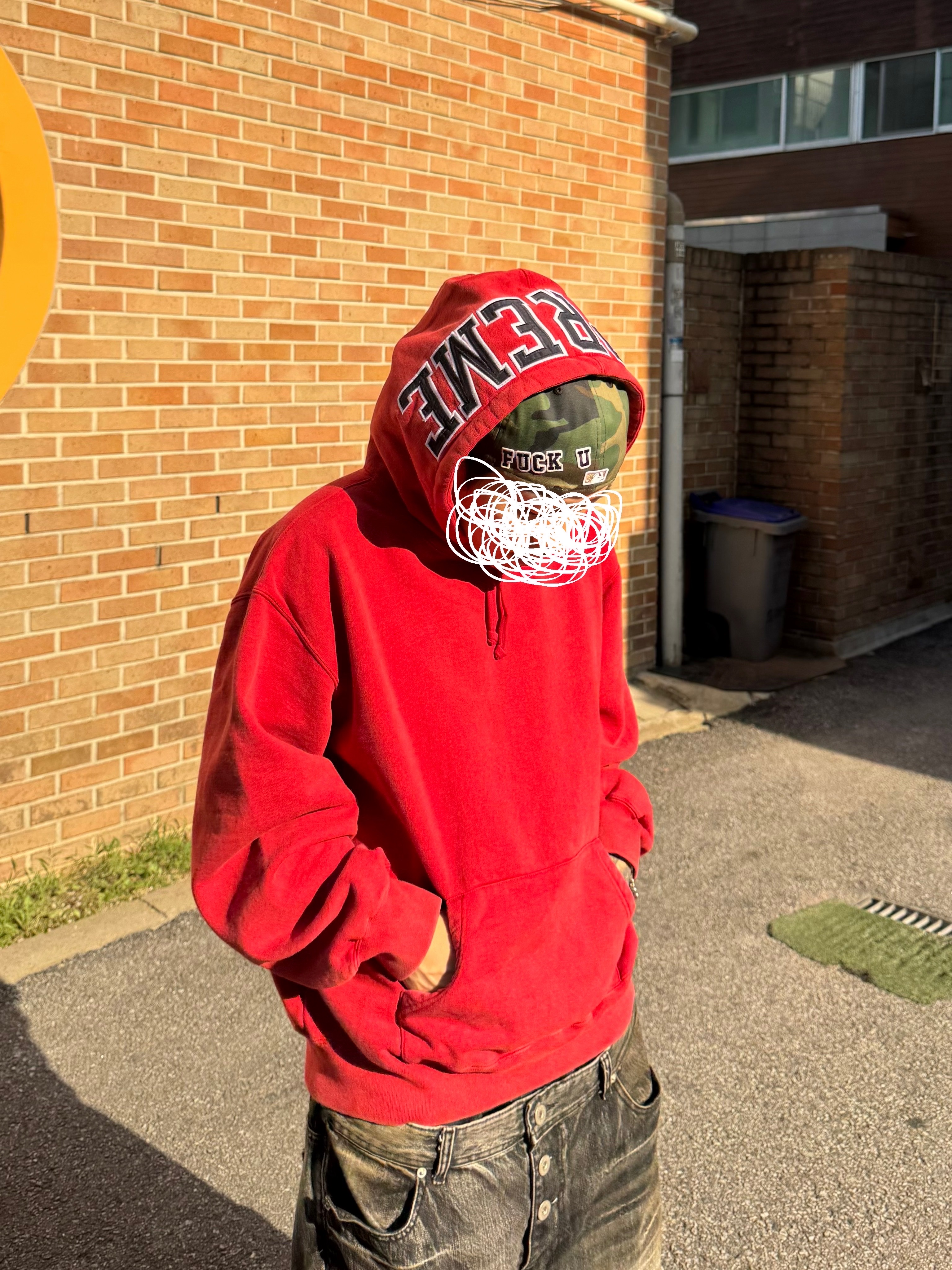 Supreme Team 94 Hooded Sweatshirt Red - 25SS 착용 스타일 - 7
