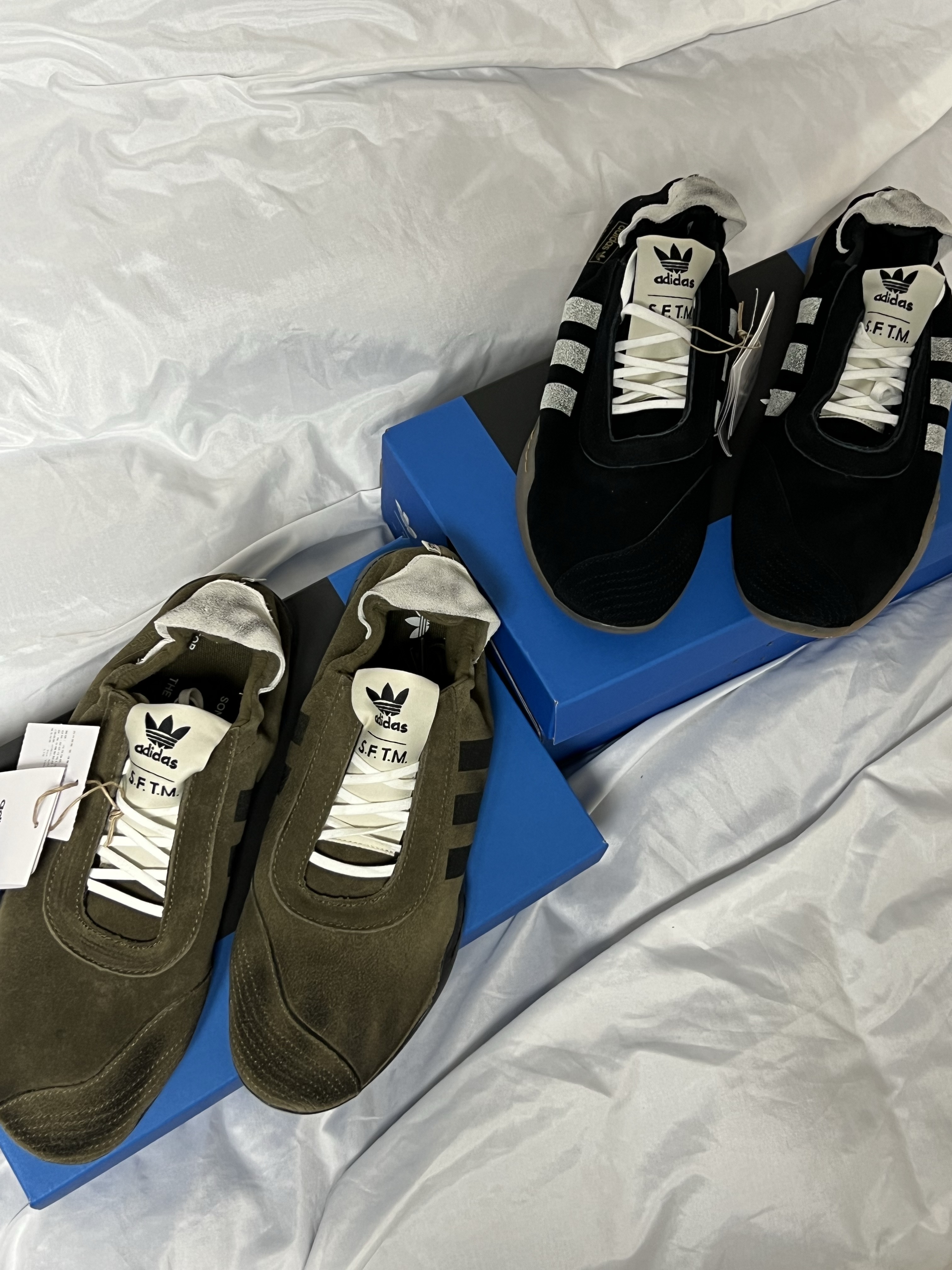 (W) Adidas x Song for the Mute Taekwondo Mei Olive Core Black, (W) Adidas x Song for the Mute Taekwondo Mei Core Black Cloud White 착용 스타일 - 1