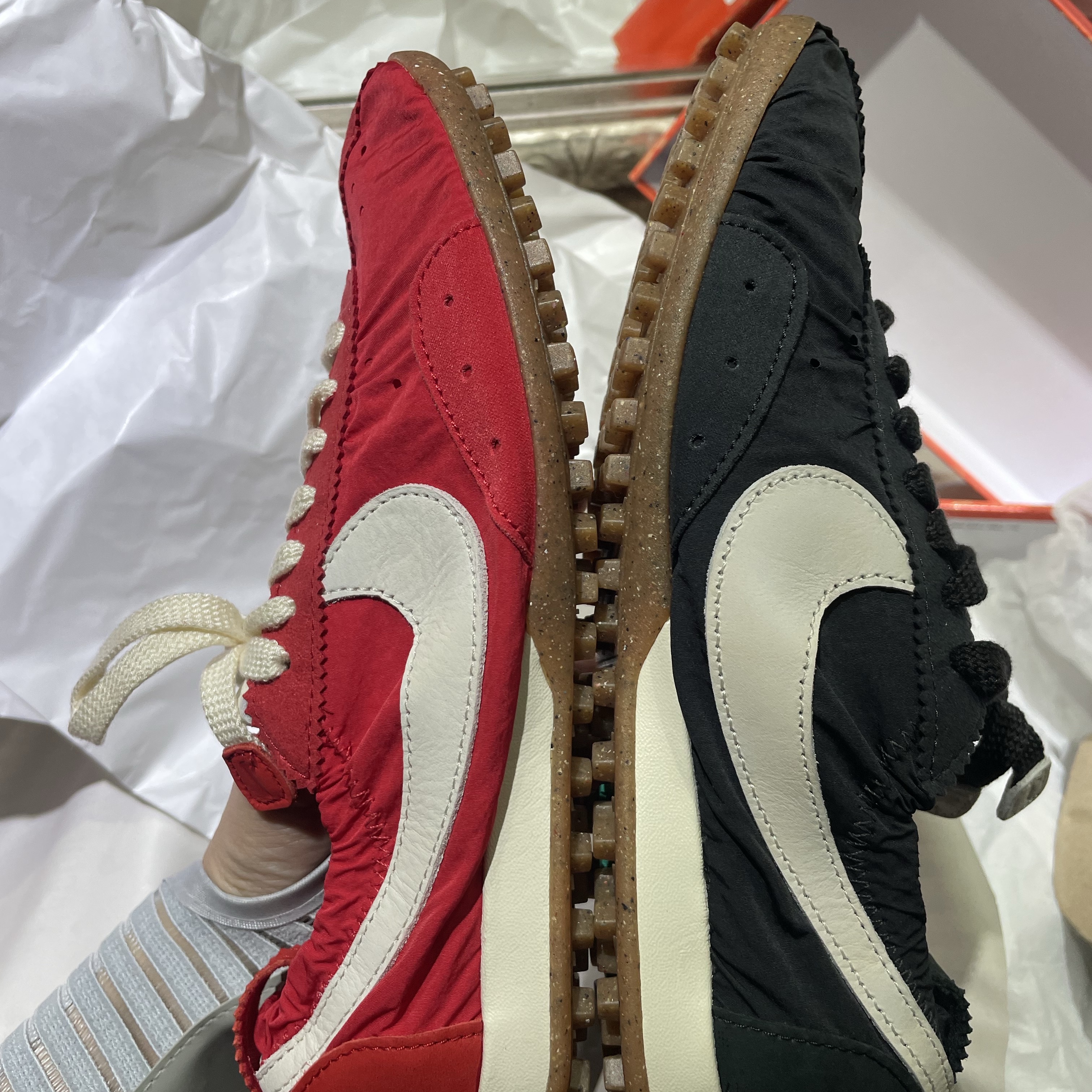 Nike x Jacquemus Moon Shoe SP University Red and Bicycle Yellow 착용 스타일 - 4