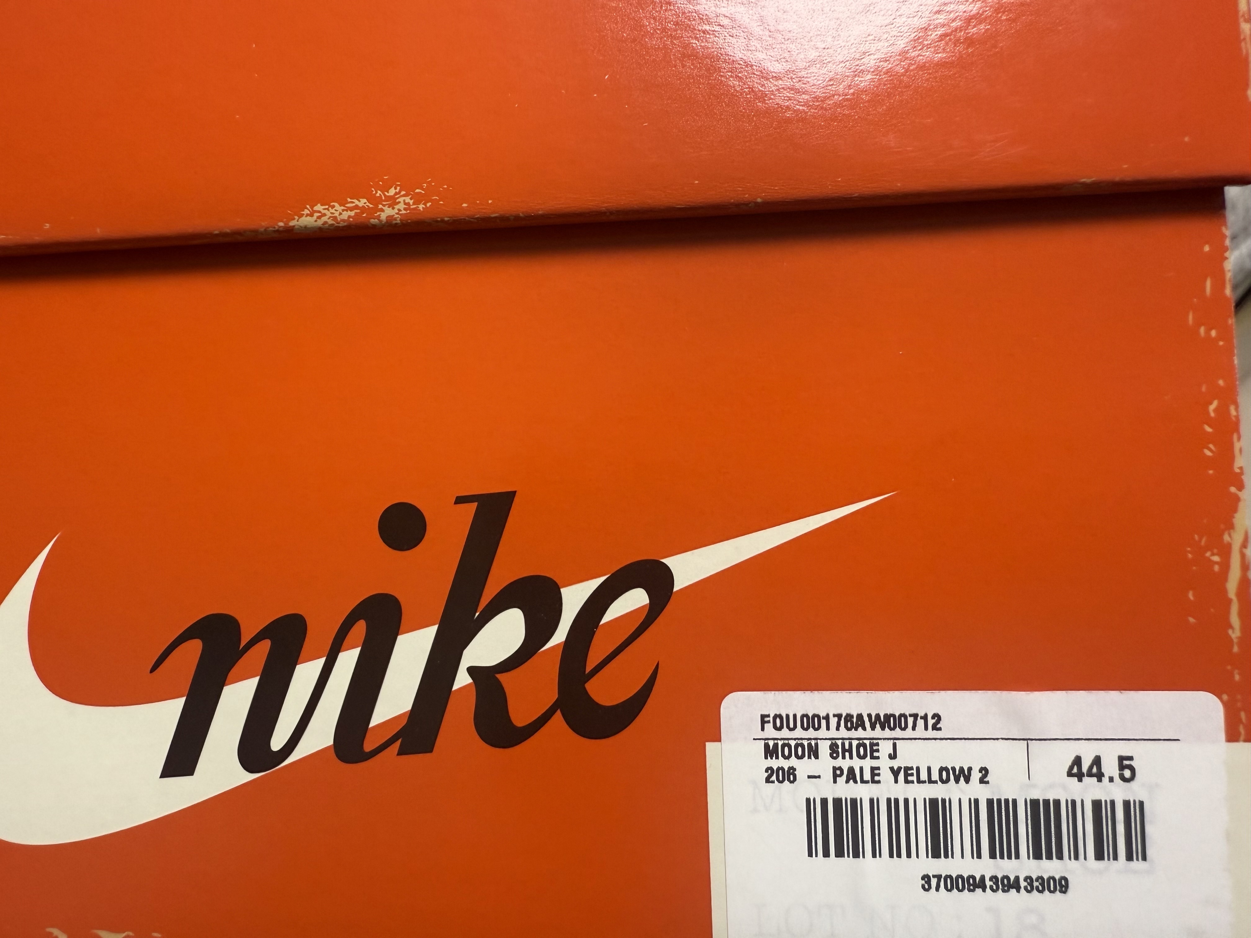 Nike x Jacquemus Moon Shoe SP Alabaster Off Noir 착용 스타일 - 6