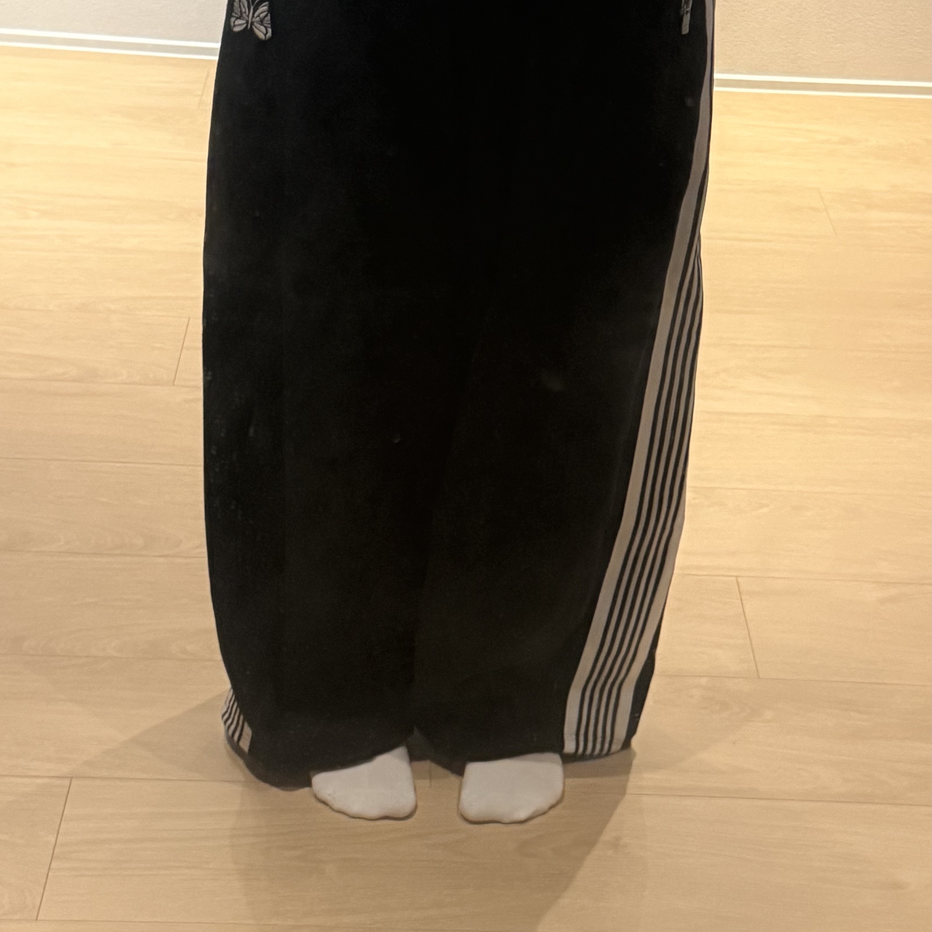 Needles x LHP H.D. Track Pants Cotton Jersey Black 착용 스타일 - 2
