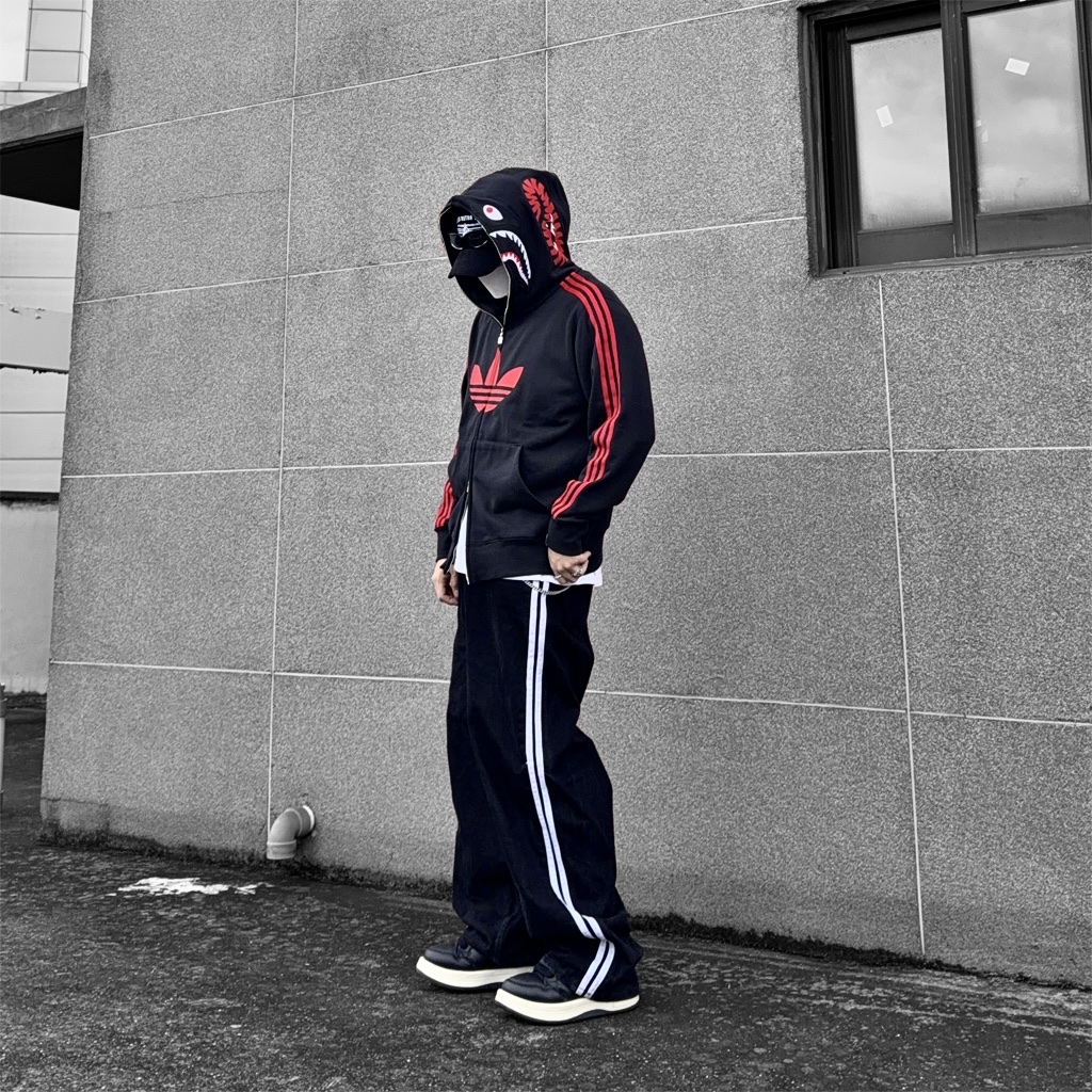 Adidas x BAPE Ultimate Shark Hoodie Black - KR Sizing, Adidas x BAPE Ultimate Shark Hoodie Black - US Sizing 착용 스타일 - 2