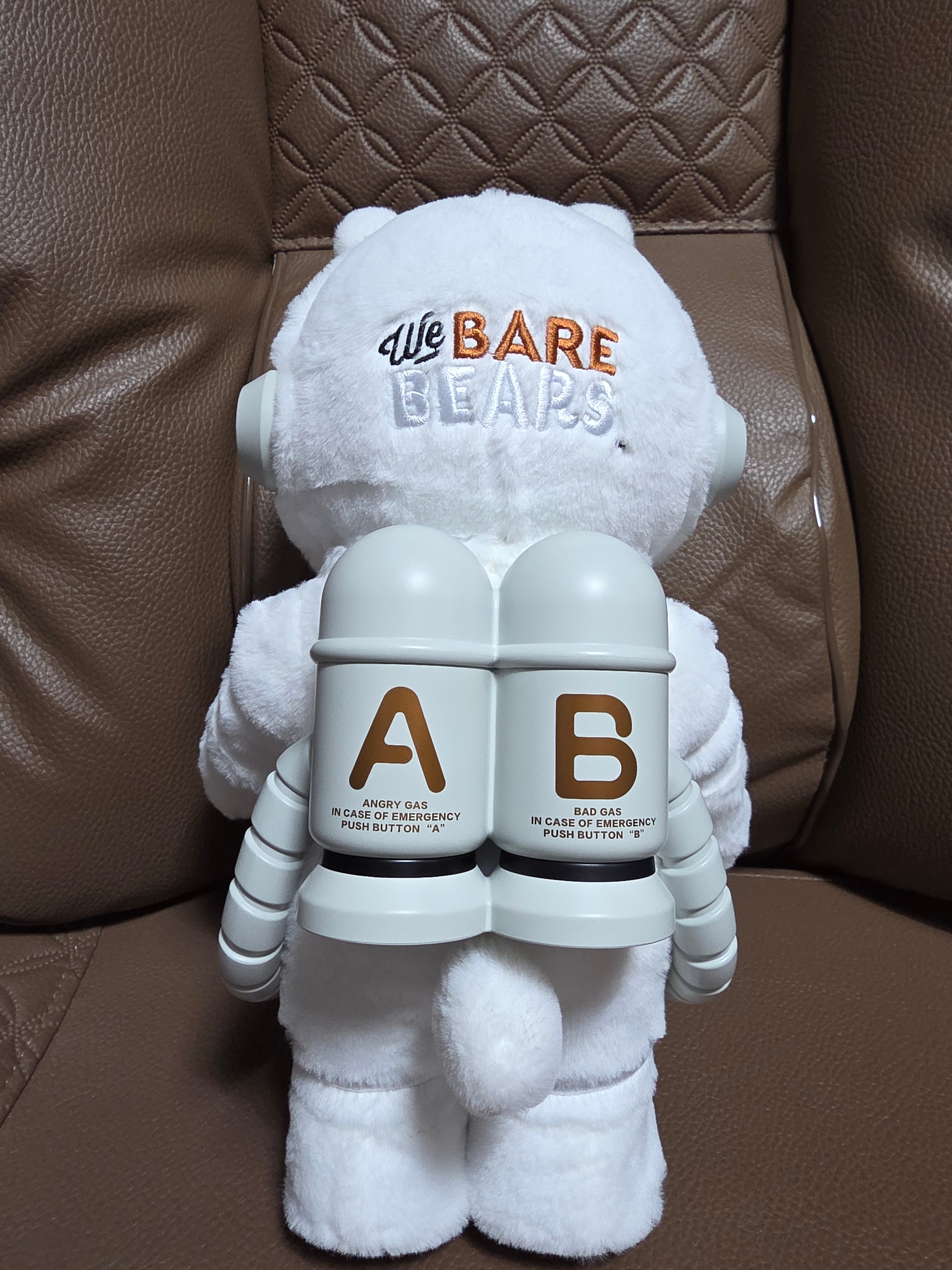 Pop Mart Mega Space Molly 400% We Bare Bears Sealed Case (1 Blind Box) 착용 스타일 - 8