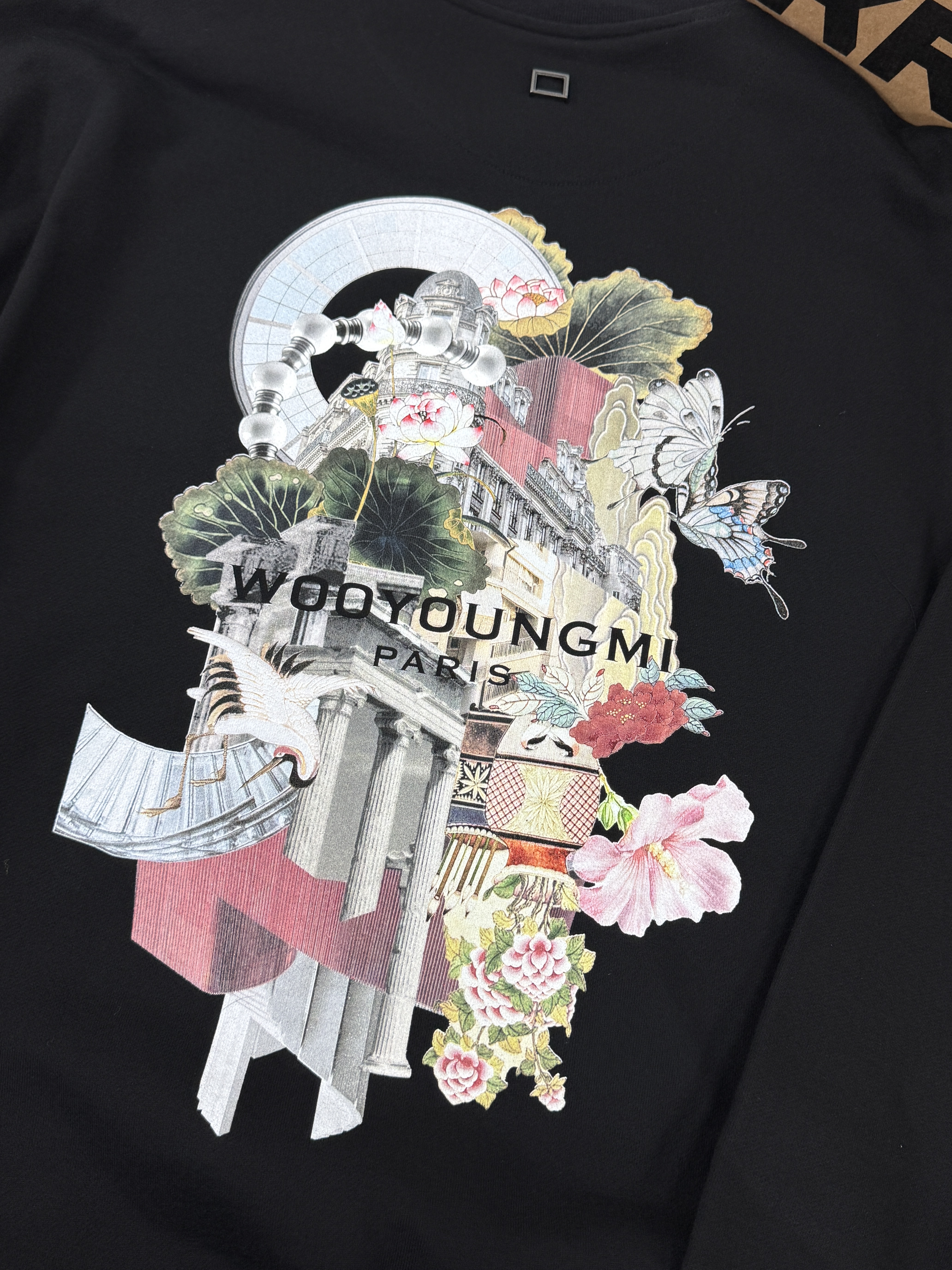 Wooyoungmi City Graphic Sweatshirt Black - 25FW, Wooyoungmi Flower Print Sweatshirt Black - 23SS 착용 스타일
