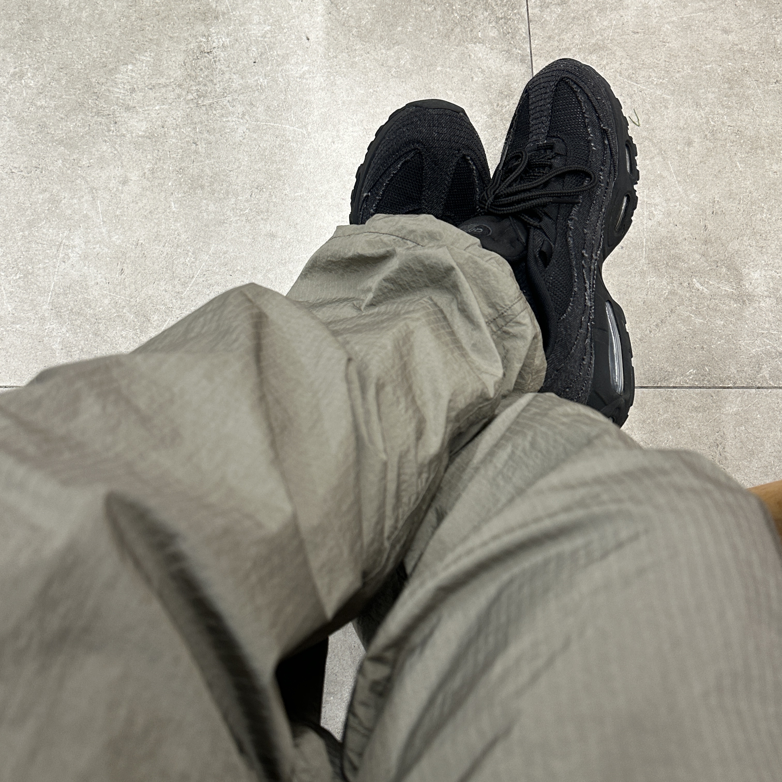 Nike x Levi's Air Max 95 Black 착용 스타일 - 3