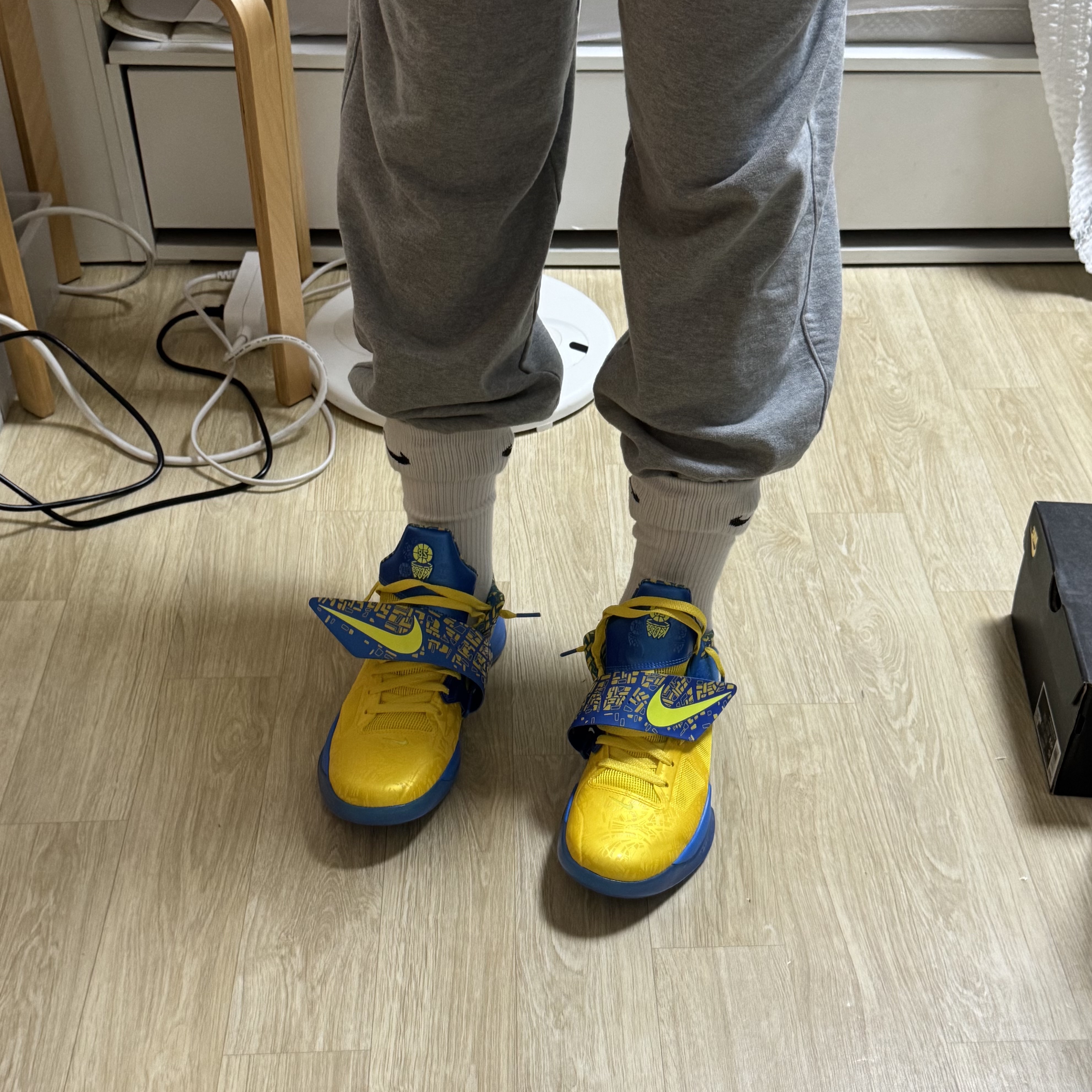 Nike KD 4 Photo Blue Lemon Twist, Nike Hoops Elite Backpack 32L Black Anthracite 착용 스타일 - 3