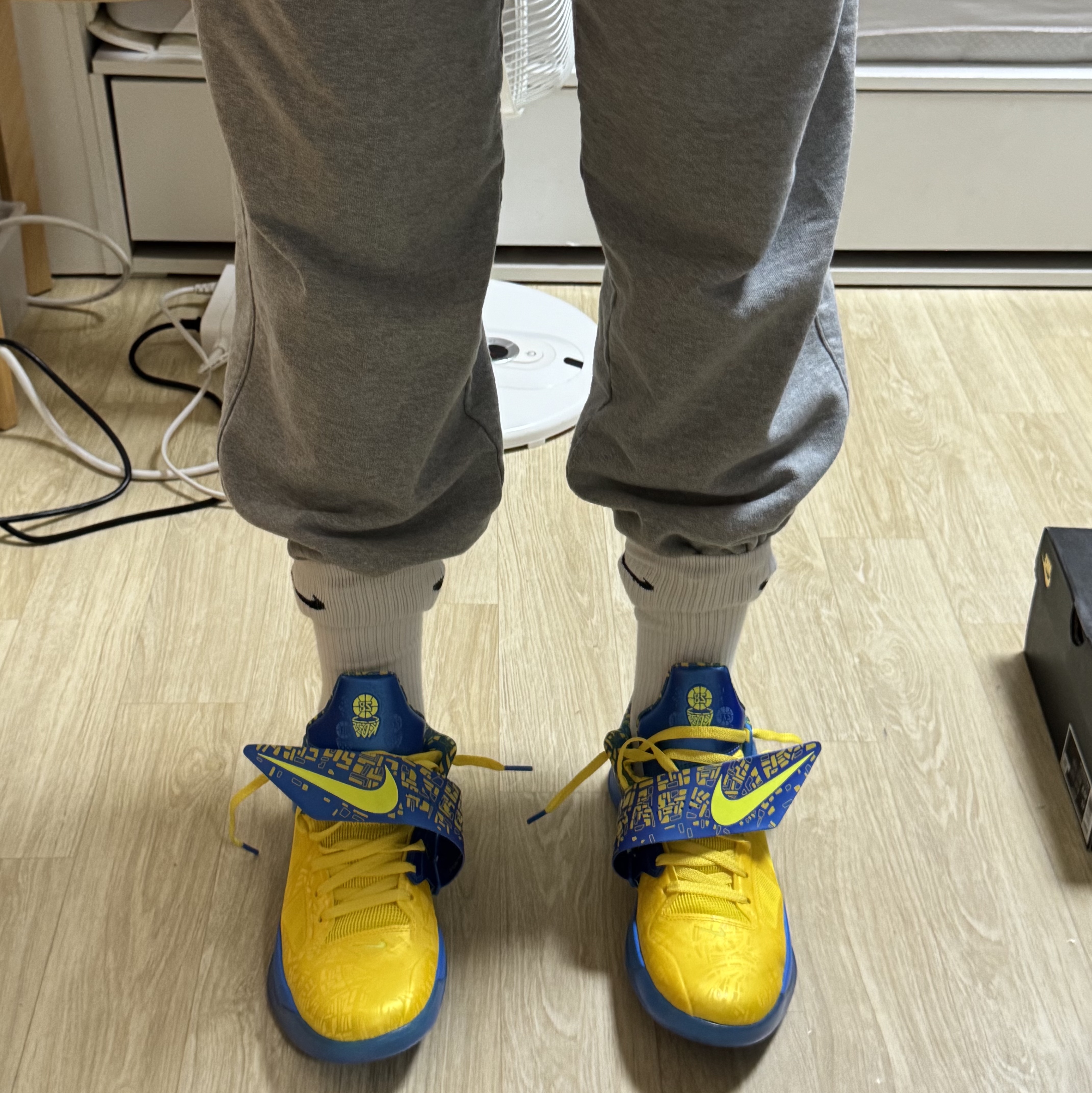 Nike KD 4 Photo Blue Lemon Twist, Nike Hoops Elite Backpack 32L Black Anthracite 착용 스타일 - 1