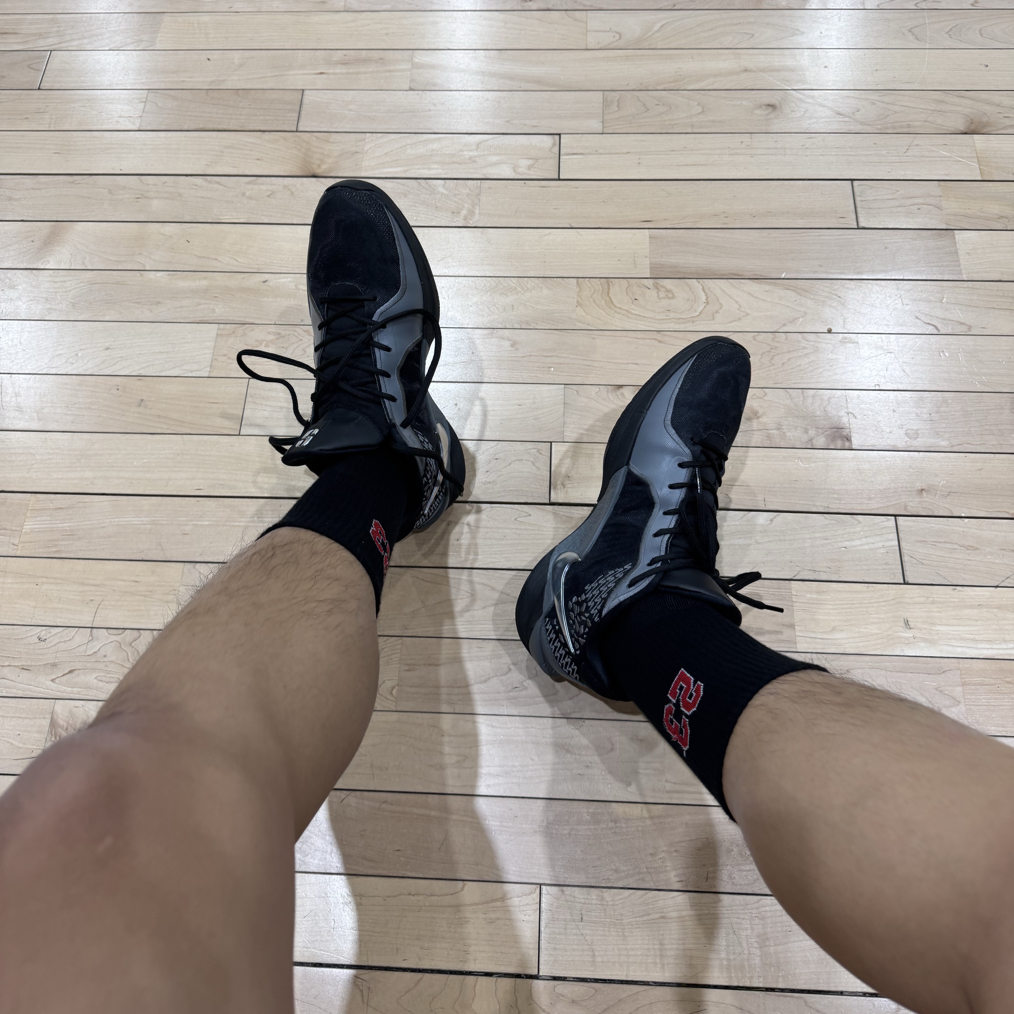 Nike Sabrina 2 EP Mirrored Black Smoke Grey 착용 스타일 - 7
