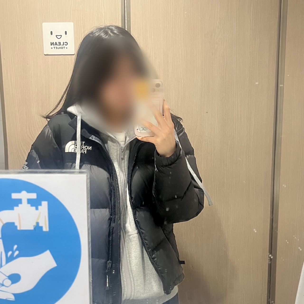 The North Face White Label Novelty Nuptse RDS Down Jacket Real Black 착용 스타일 - 2