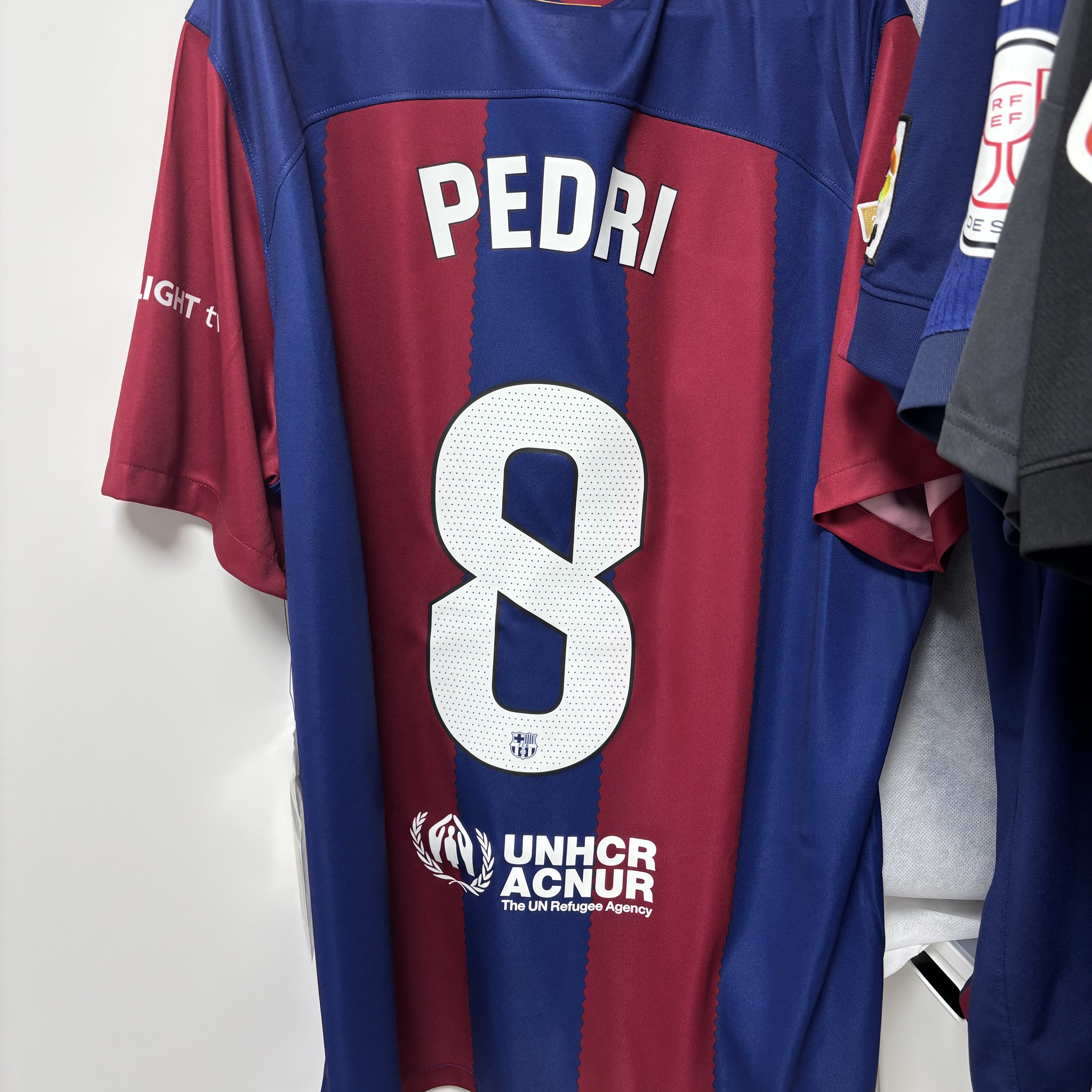 Nike FC Barcelona 2023/24 Dri-Fit Stadium Home Jersey Deep Royal Blue Noble Red (Non Marking Ver.) 착용 스타일 - 2