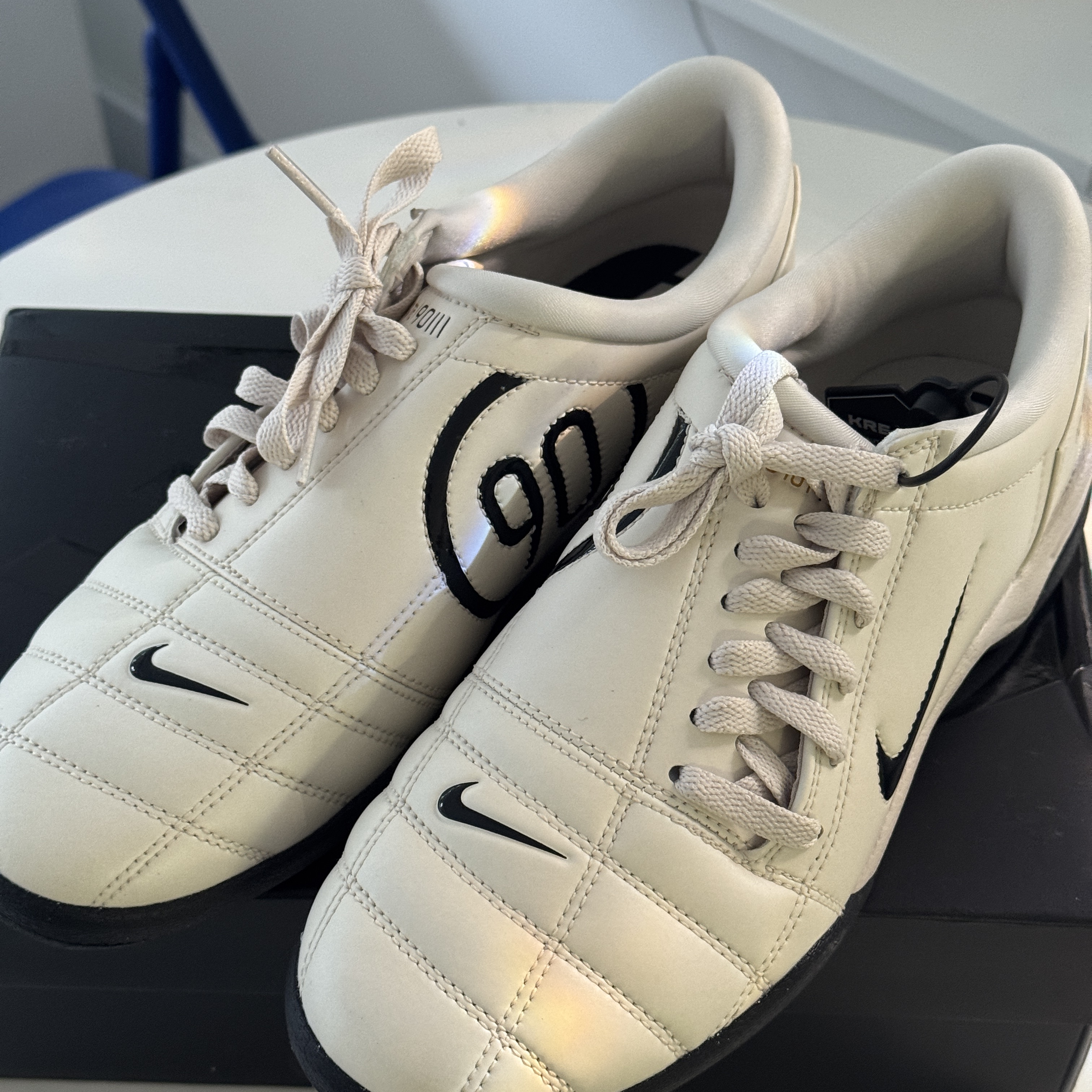 Nike Total 90 III SP Light Orewood Brown Black 착용 스타일 - 3
