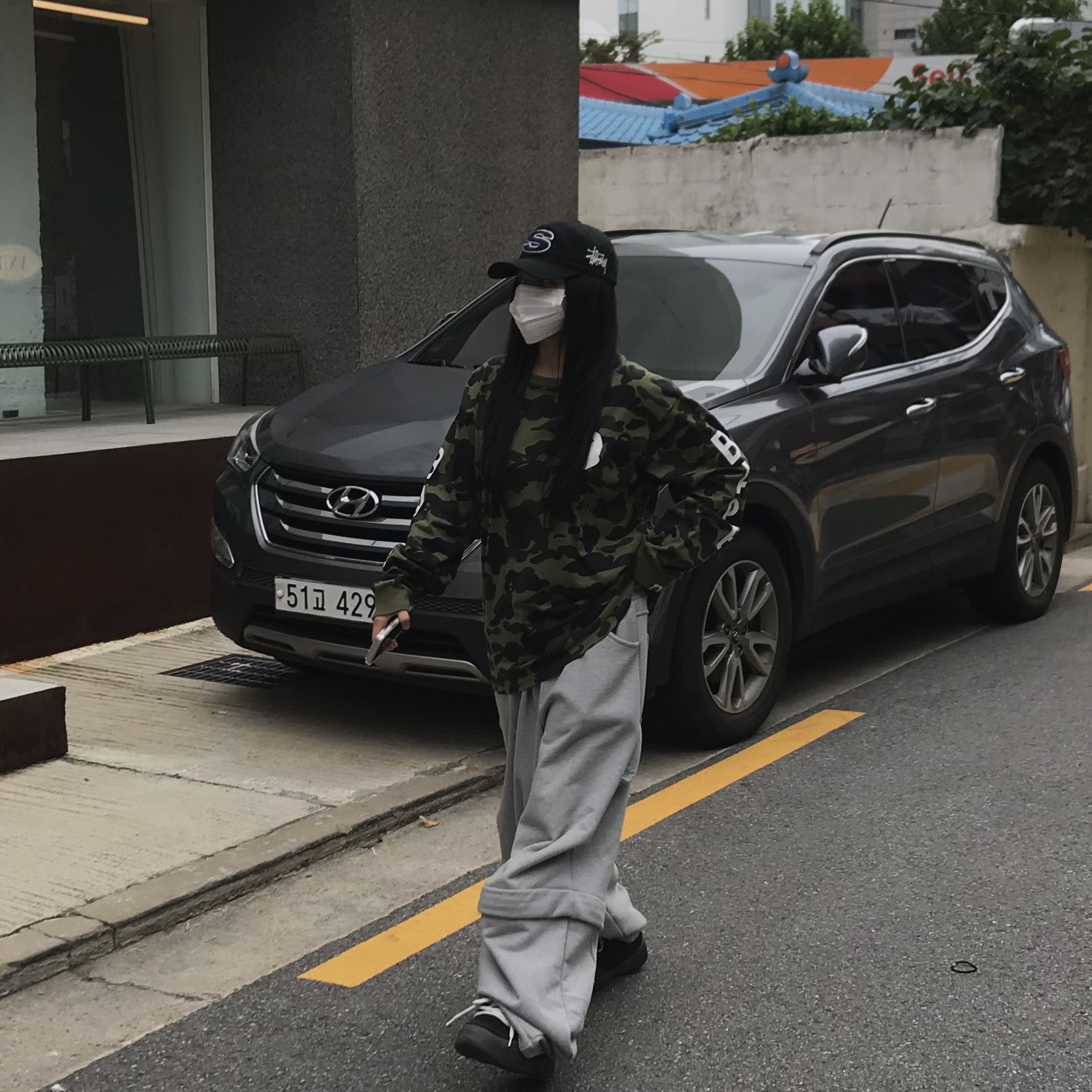 Stussy Chenille S Low Pro Cap Black, MJD Detachable Carpenter Sweat Pants Melange Grey 착용 스타일 - 1