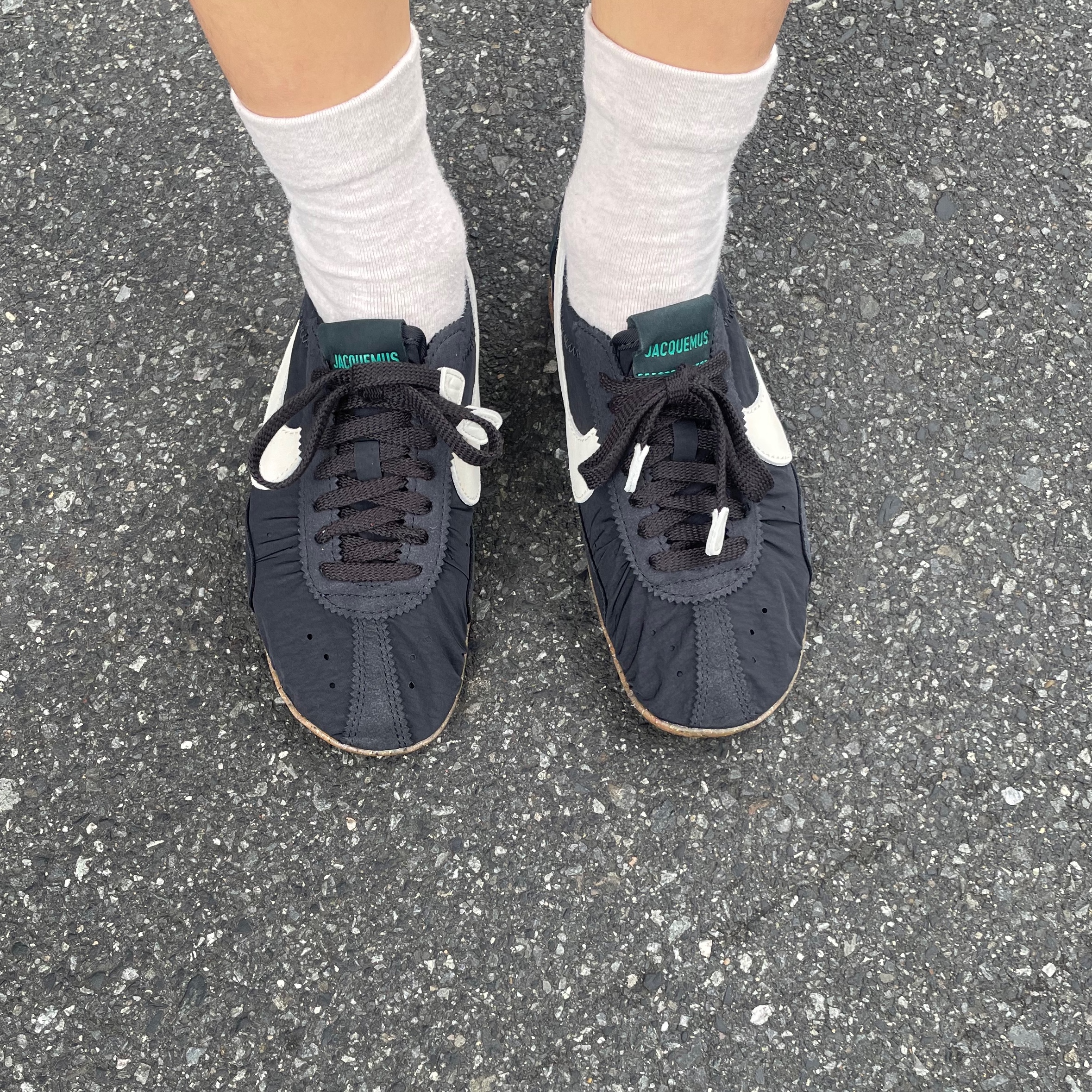 Nike x Jacquemus Moon Shoe SP Off Noir Cashmere 착용 스타일