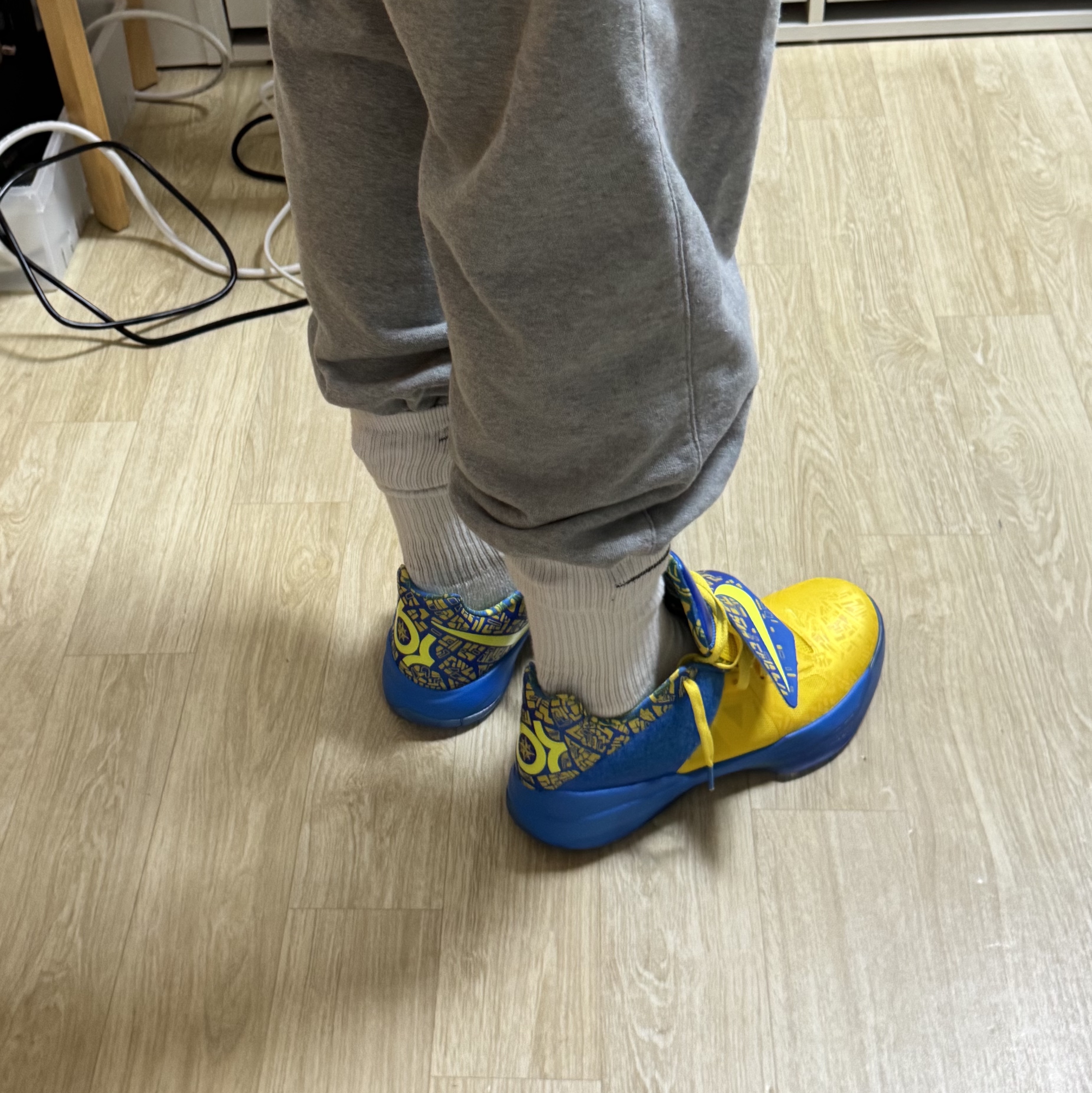 Nike KD 4 Photo Blue Lemon Twist, Nike Hoops Elite Backpack 32L Black Anthracite 착용 스타일 - 4