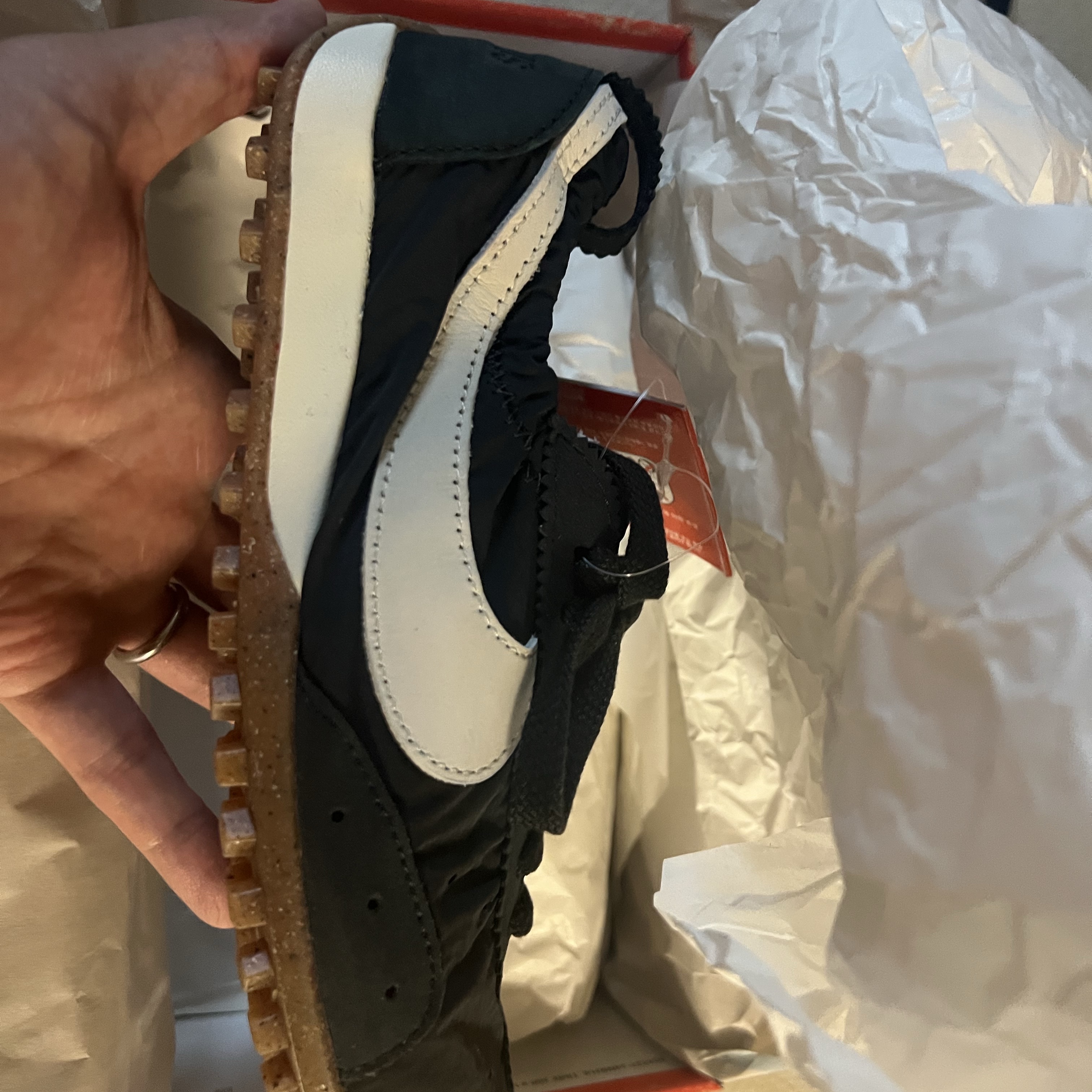 Nike x Jacquemus Moon Shoe SP Off Noir Cashmere 착용 스타일 - 3