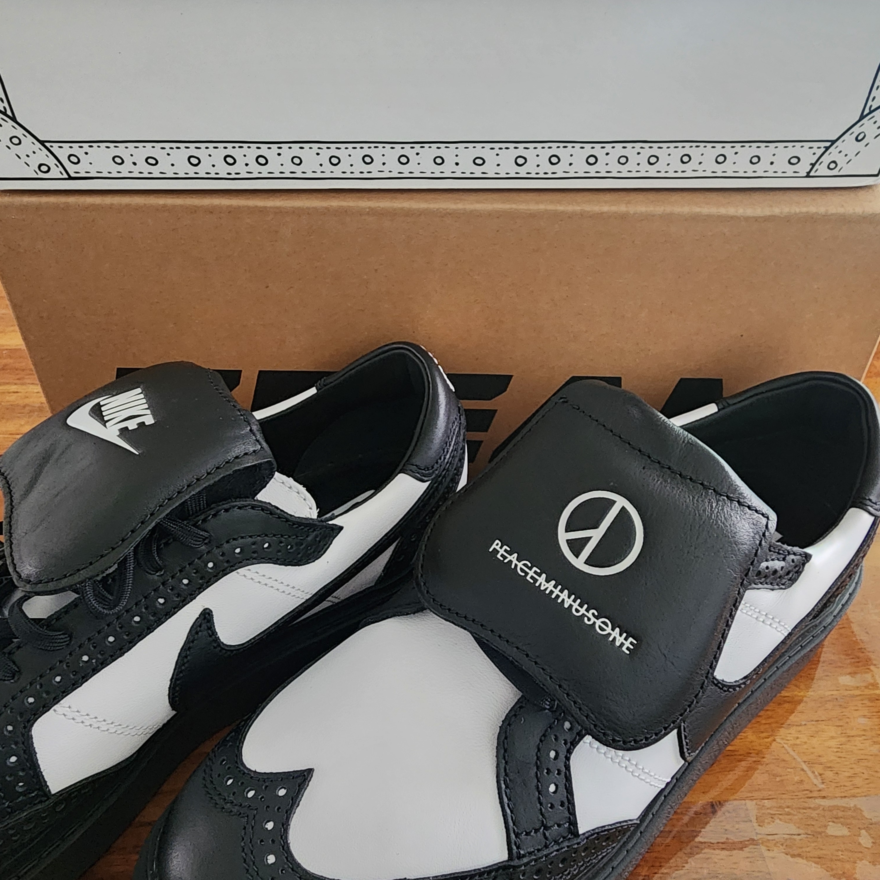 Nike x Peaceminusone Kwondo1 Black and White 착용 스타일
