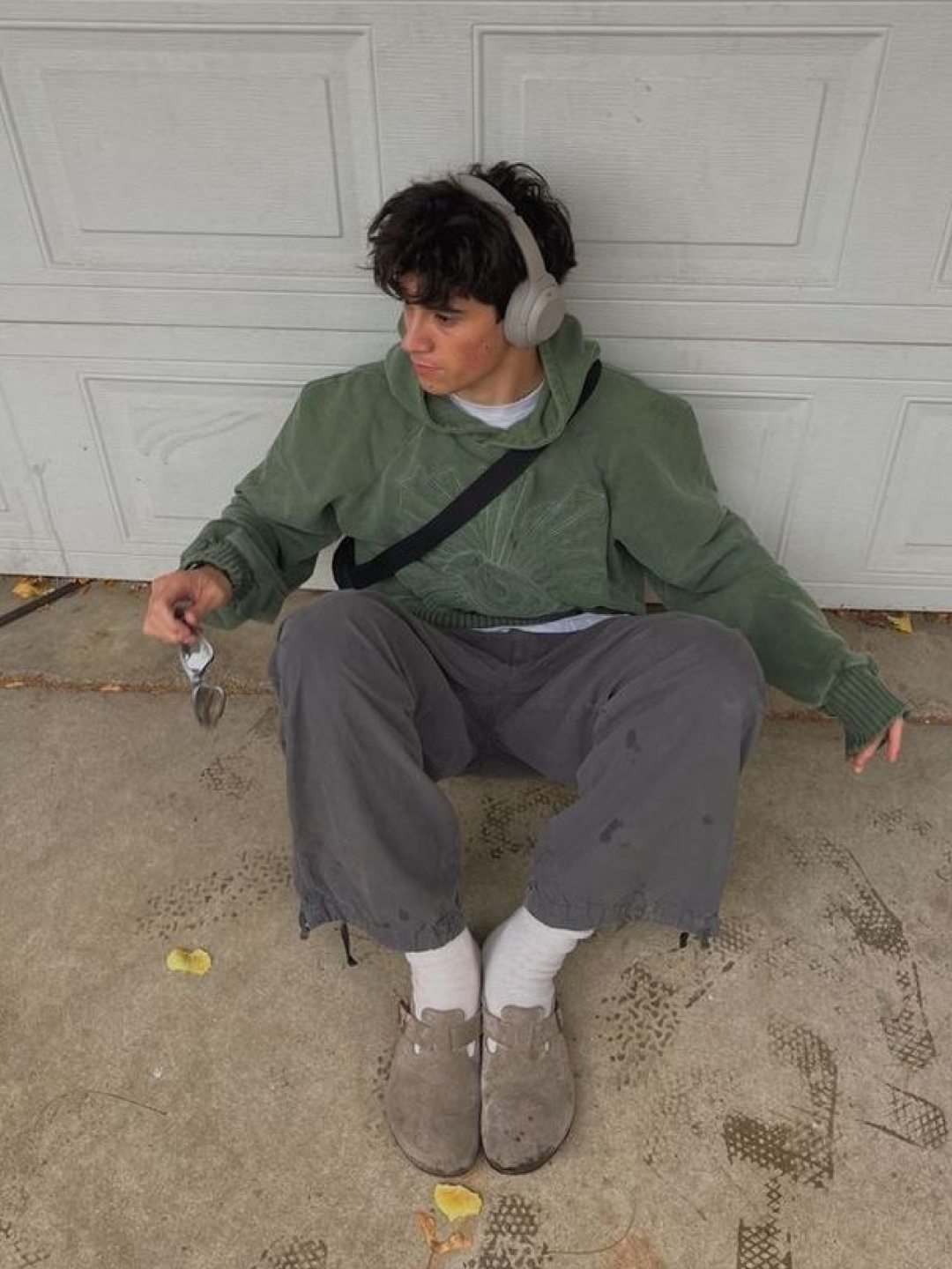 Kapital 14 oz. Denim 1ST One Wash Jacket Indigo, OFFGRID Curved Incision Heavy Sweat Hoodie Khaki 착용 스타일 - 3